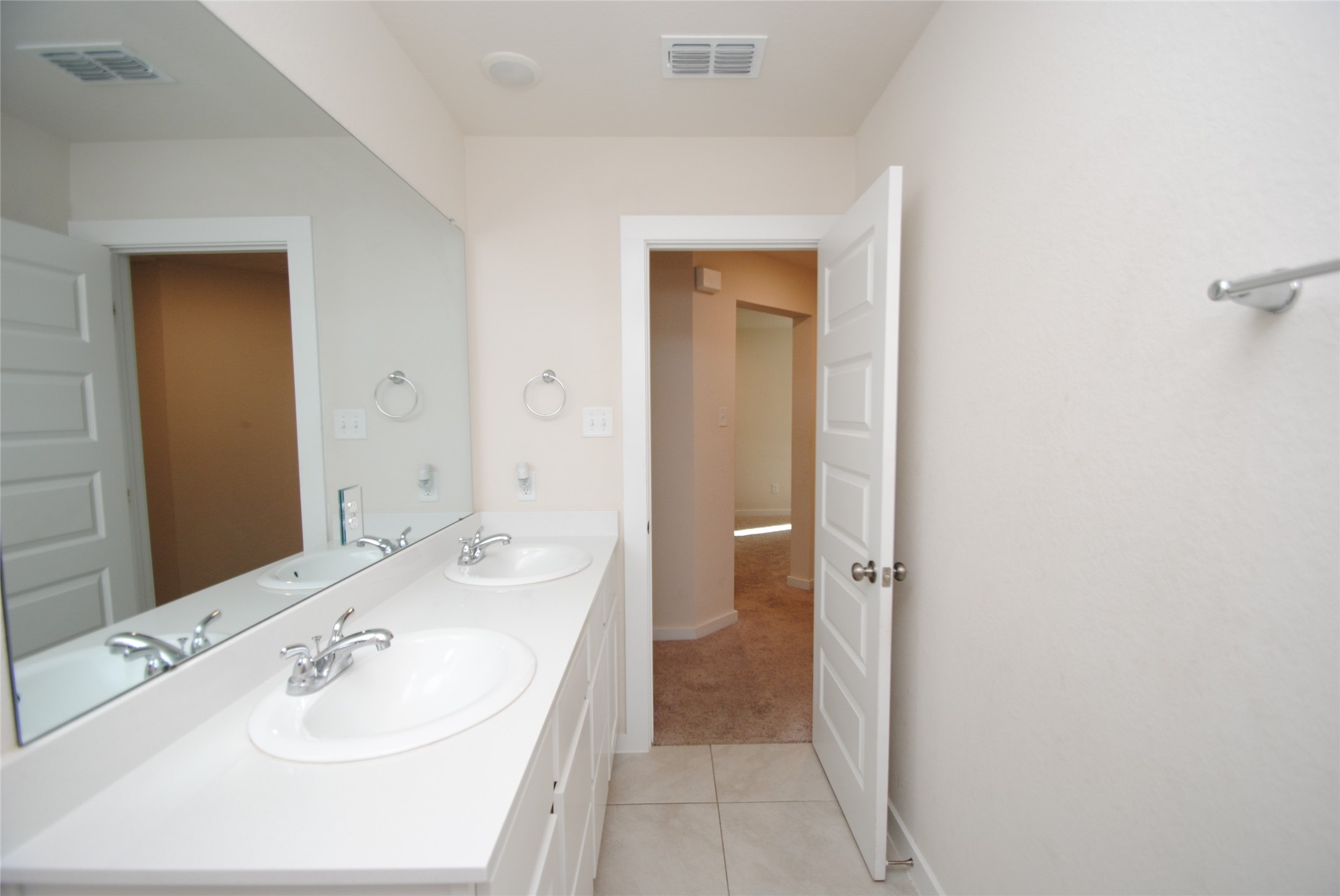 7143 Clearwater Cove Drive Property Photo 16