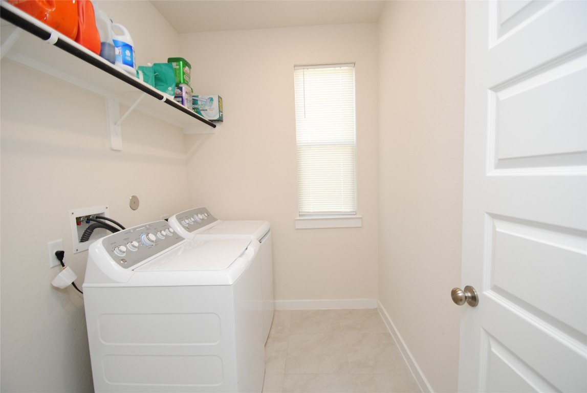 7143 Clearwater Cove Drive Property Photo 20