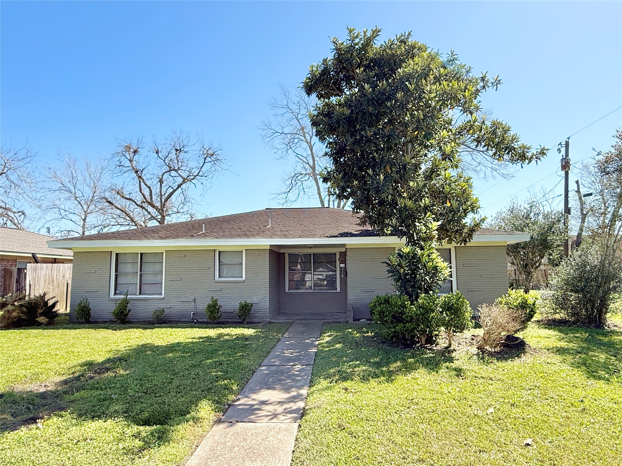 216 N Morgan Street Property Photo