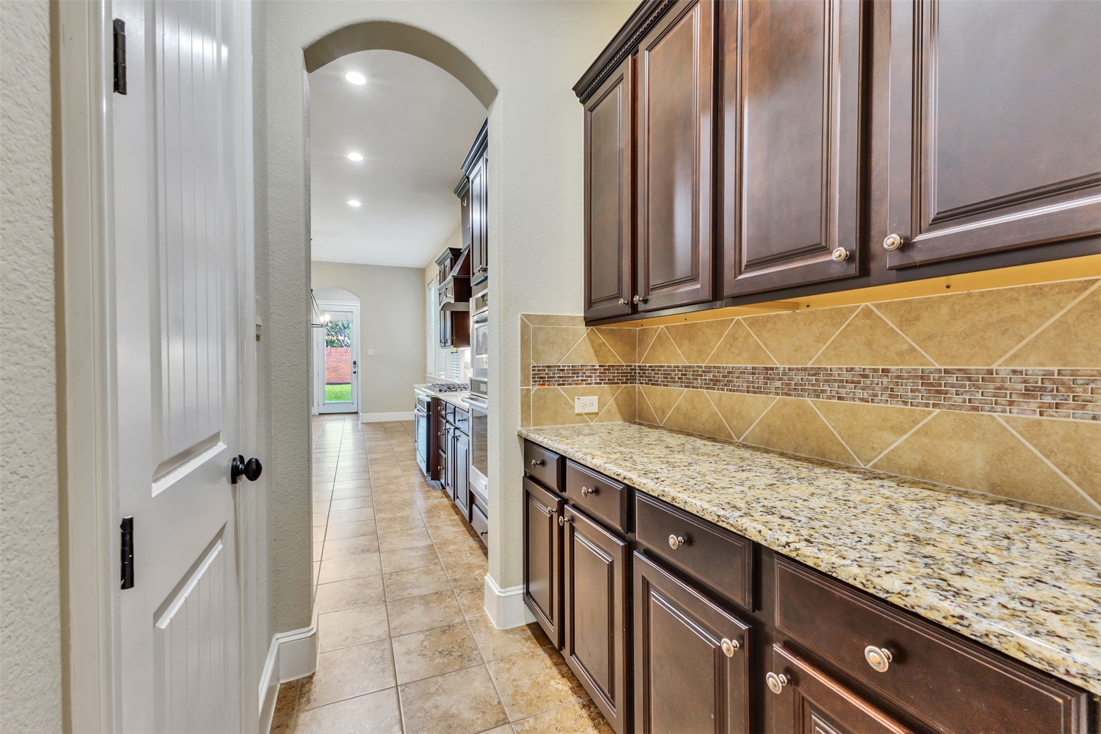 2959 Buffalo Springs Lane Property Photo 4