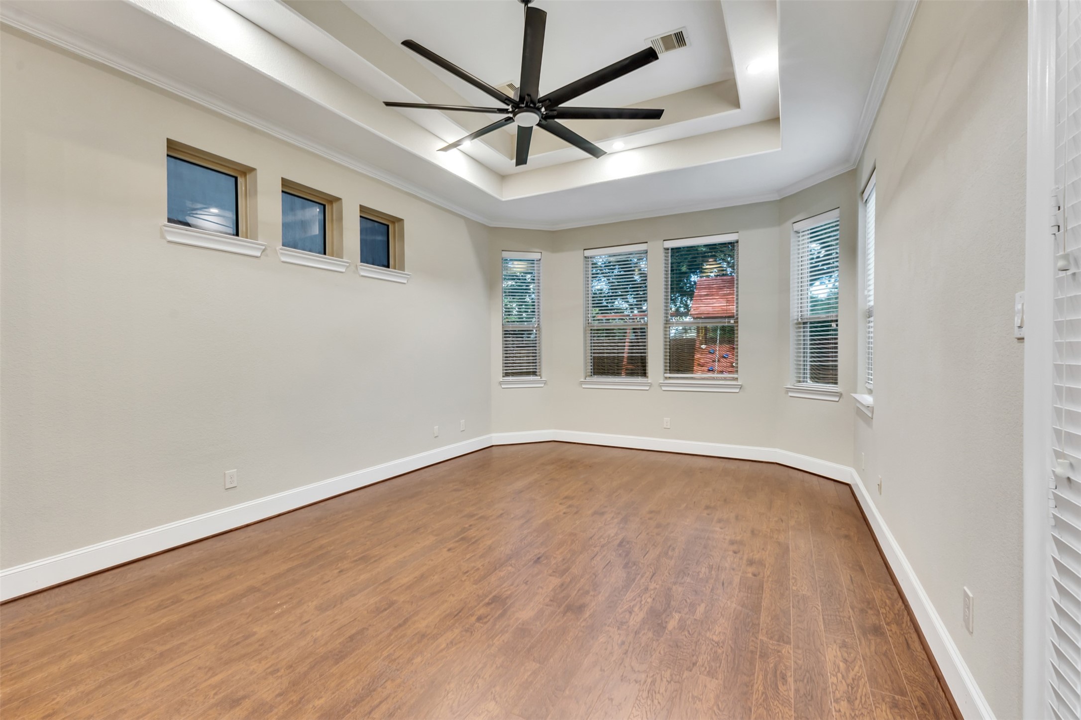 2959 Buffalo Springs Lane Property Photo 12