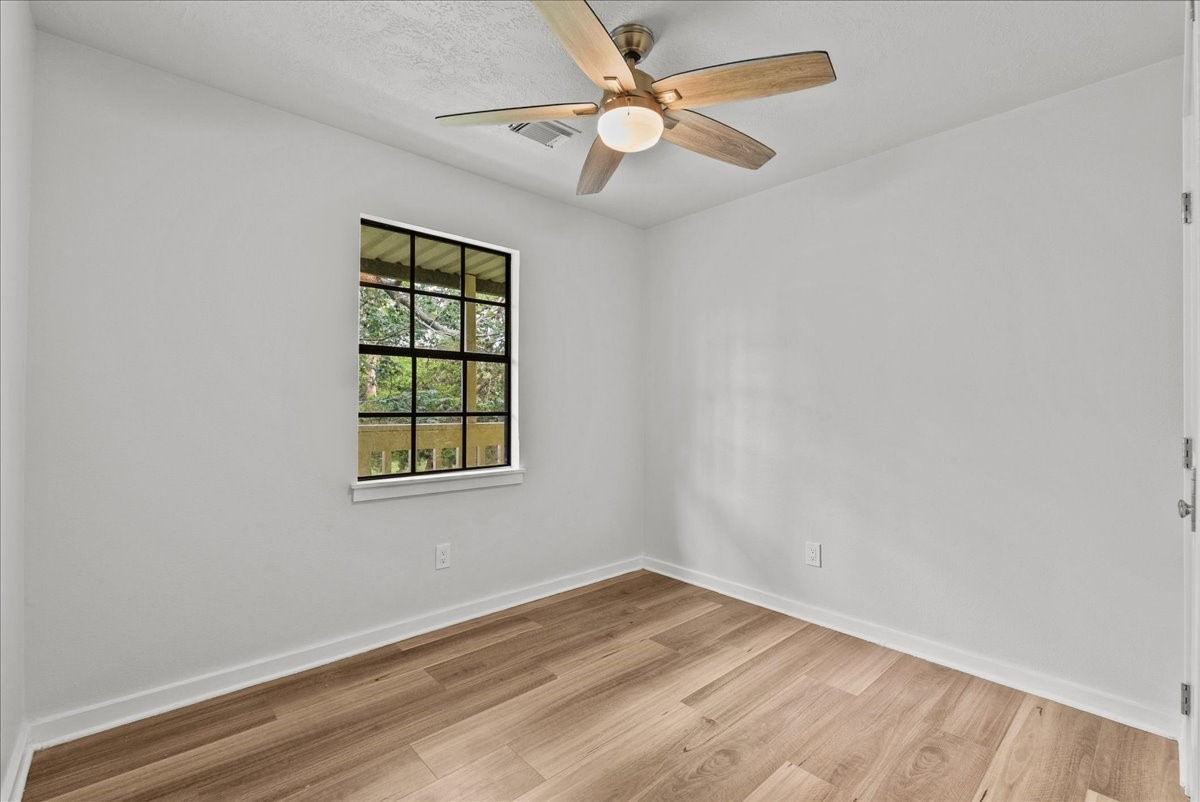 310 Lakeside Drive Property Photo 21