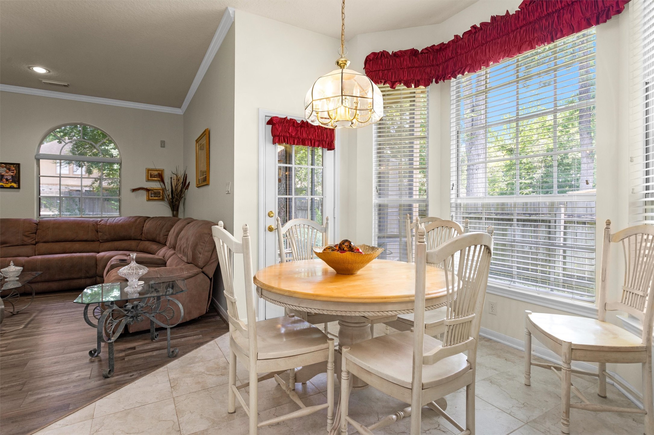 529 Stephen F Austin Drive Property Photo 17