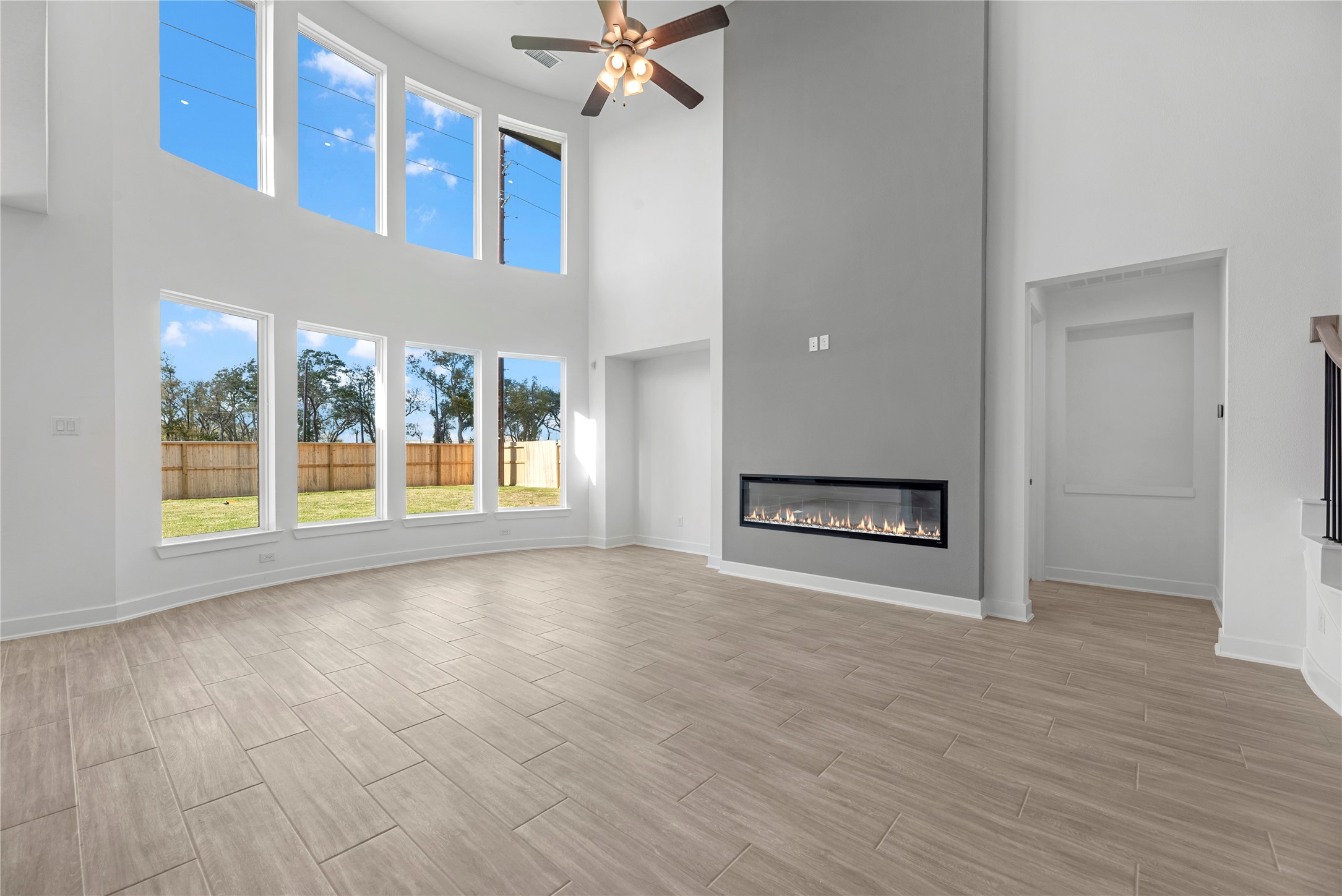 1527 Watermont Drive Property Photo 8