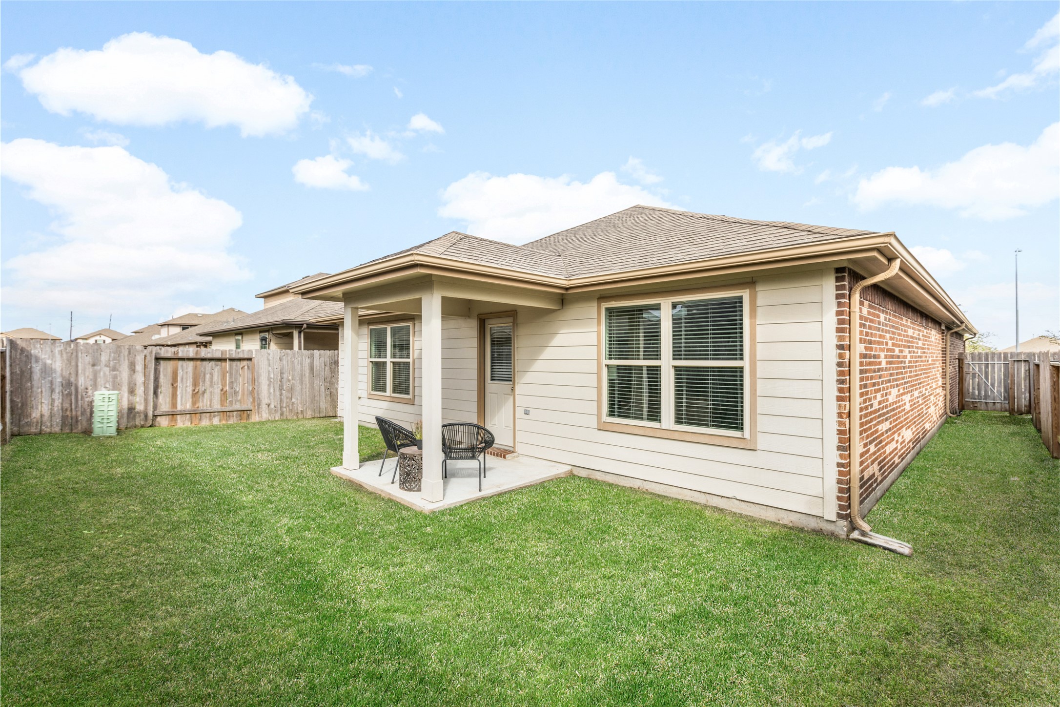8102 Fieldfare Drive Property Photo 27