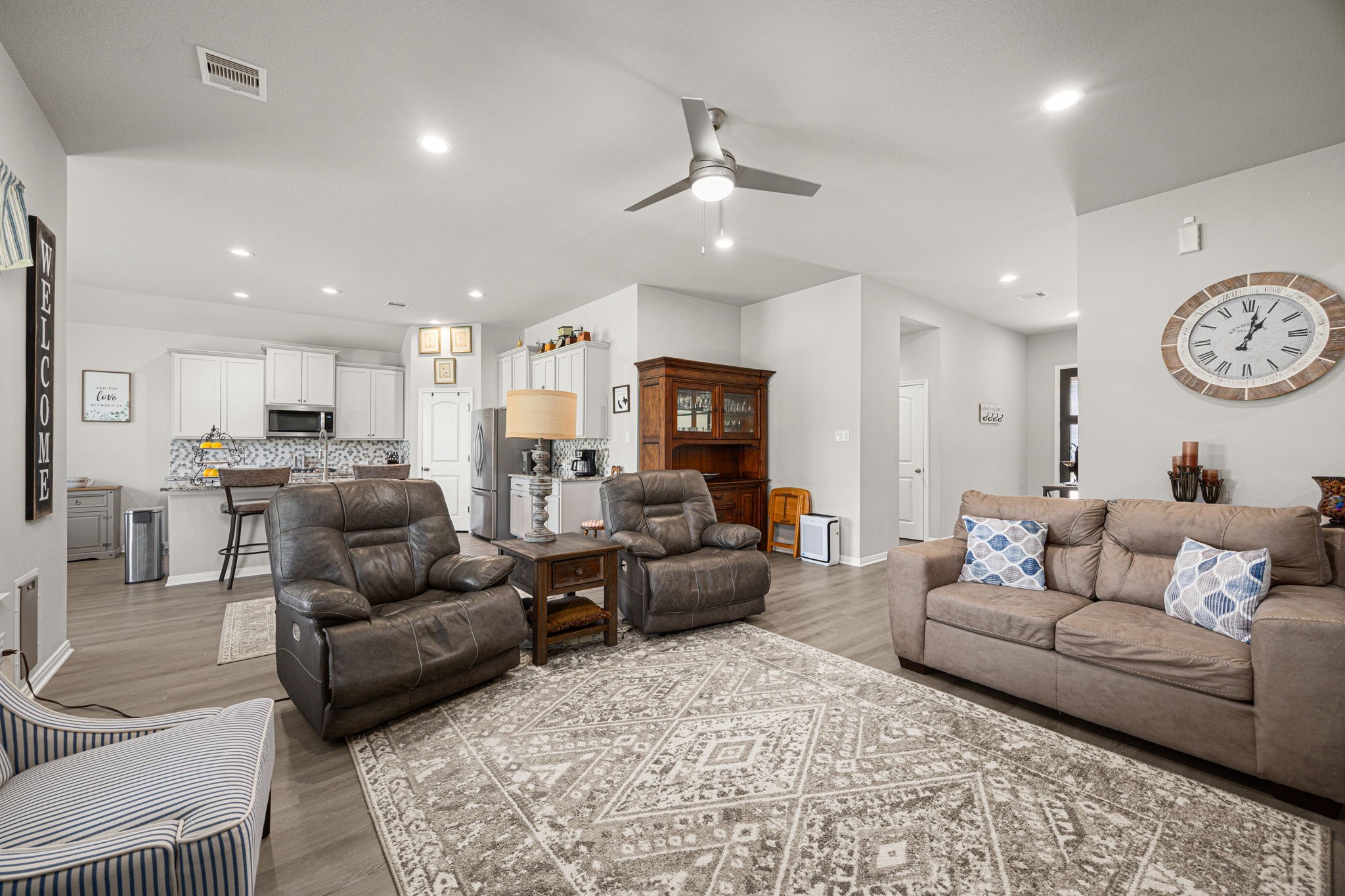31115 Raleigh Creek Drive Property Photo 3
