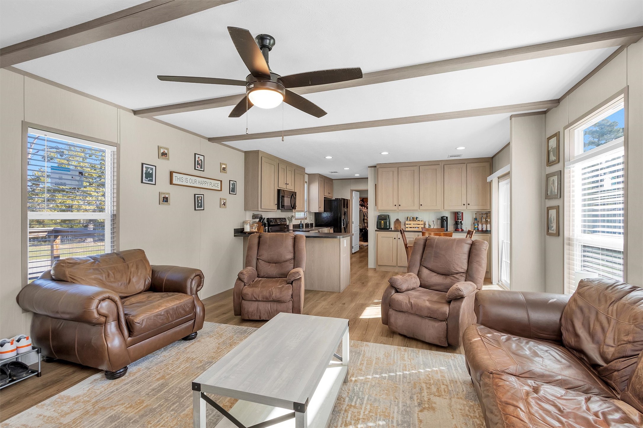 622 Lake Shore Drive Property Photo 6