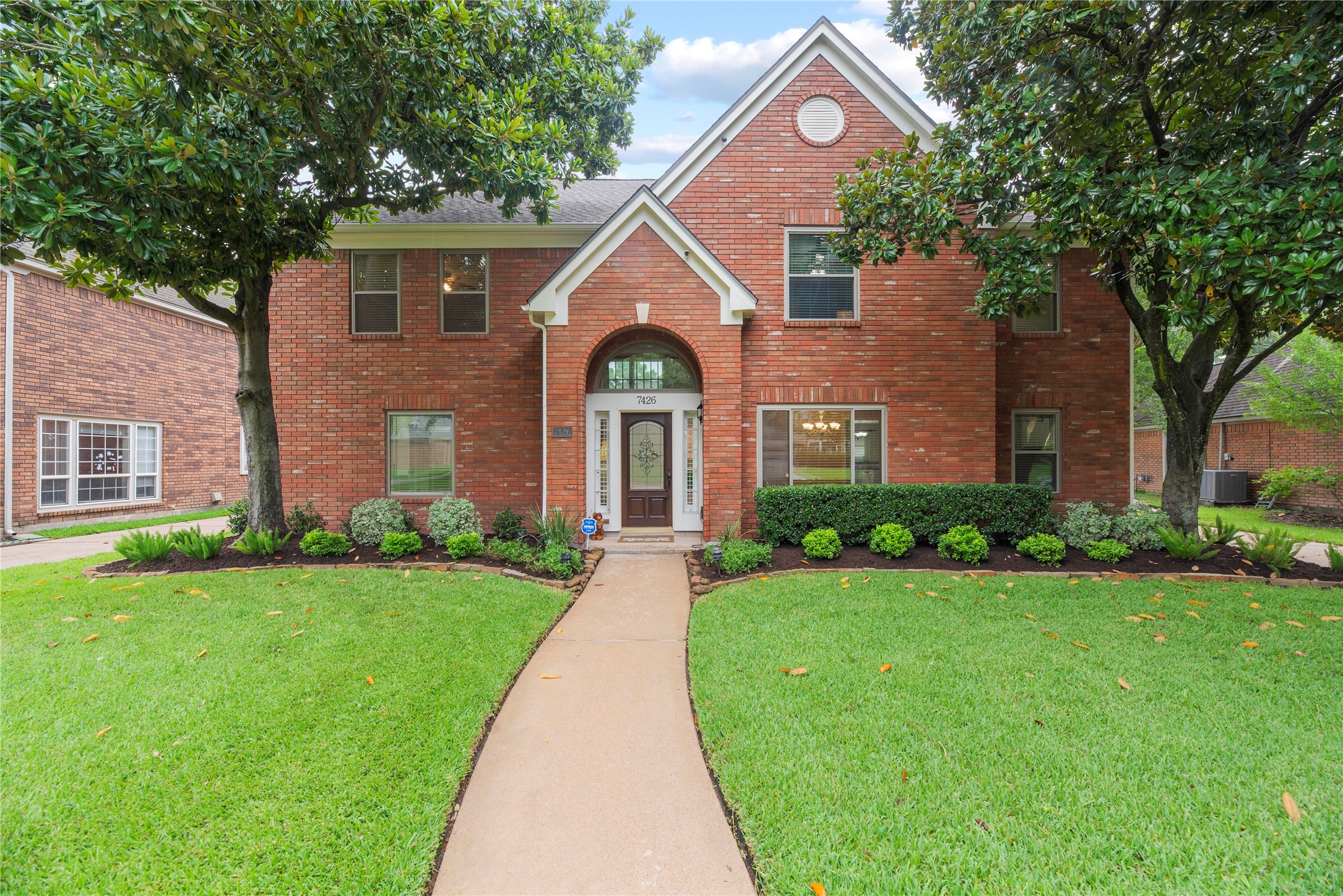 7426 Foxton Place Court Property Photo 1