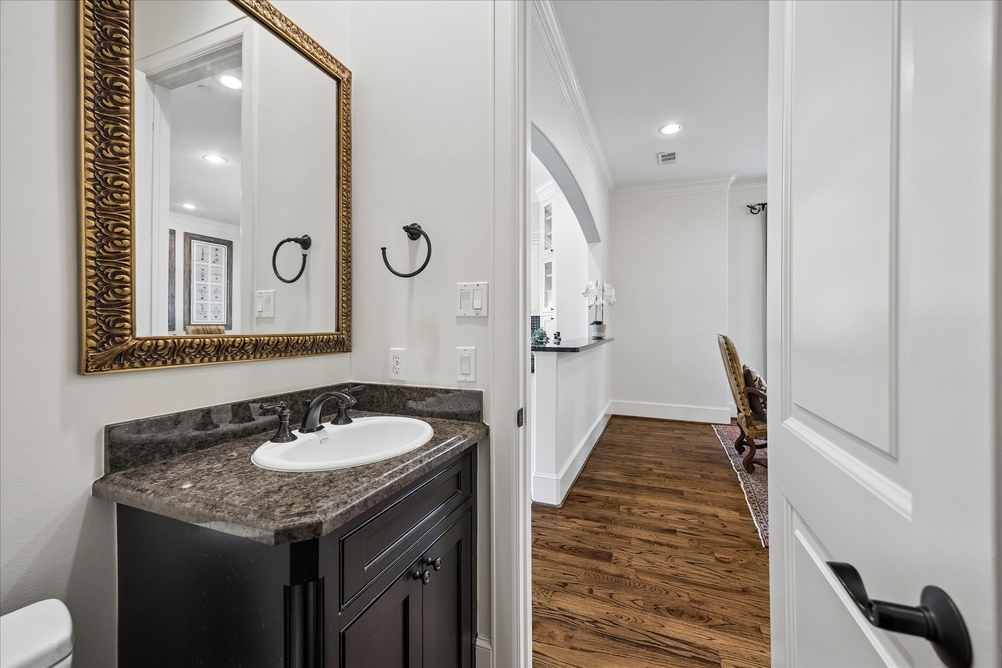 6308 Pickens Street B Property Photo 28