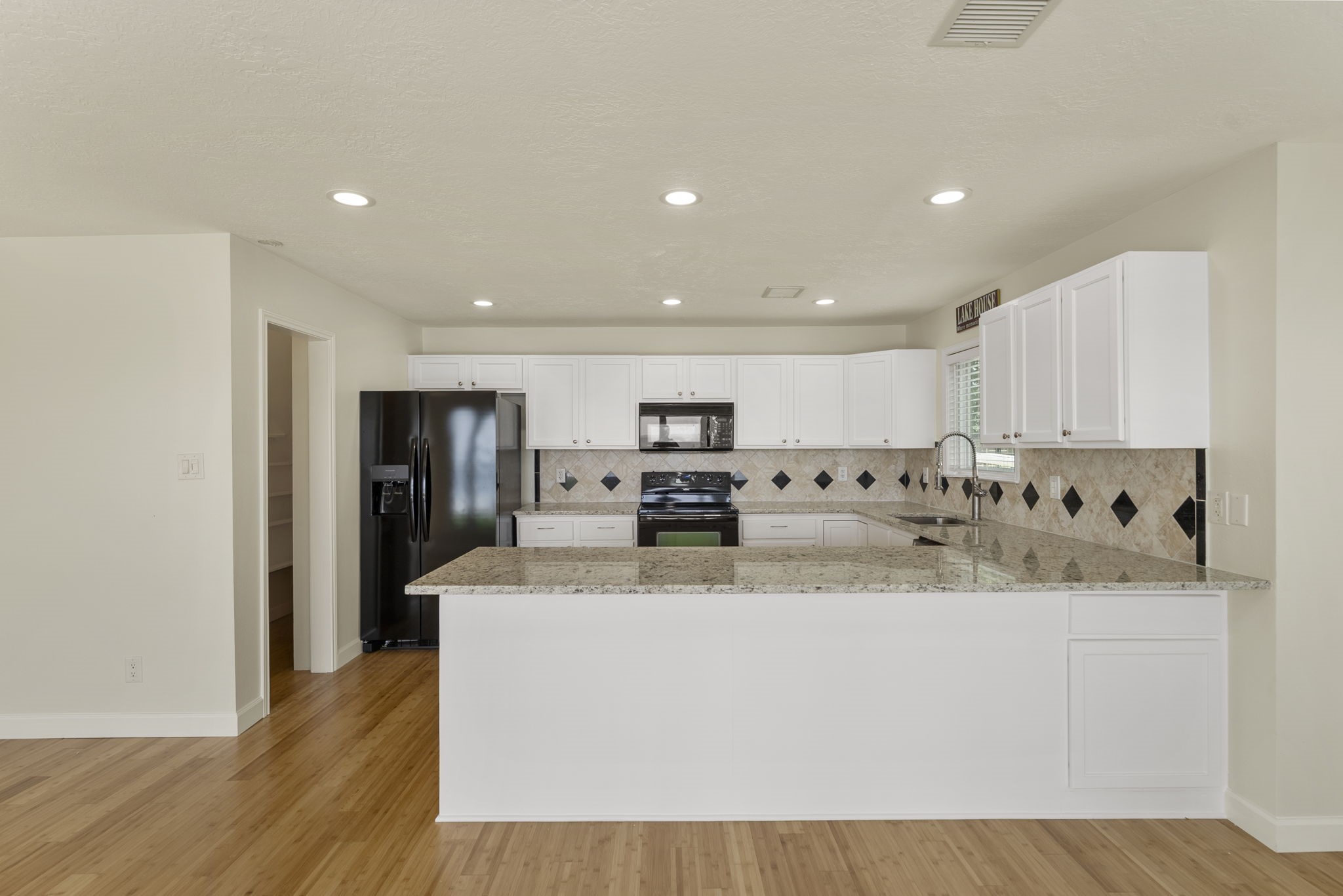 3920 Brookhaven Drive Property Photo 12