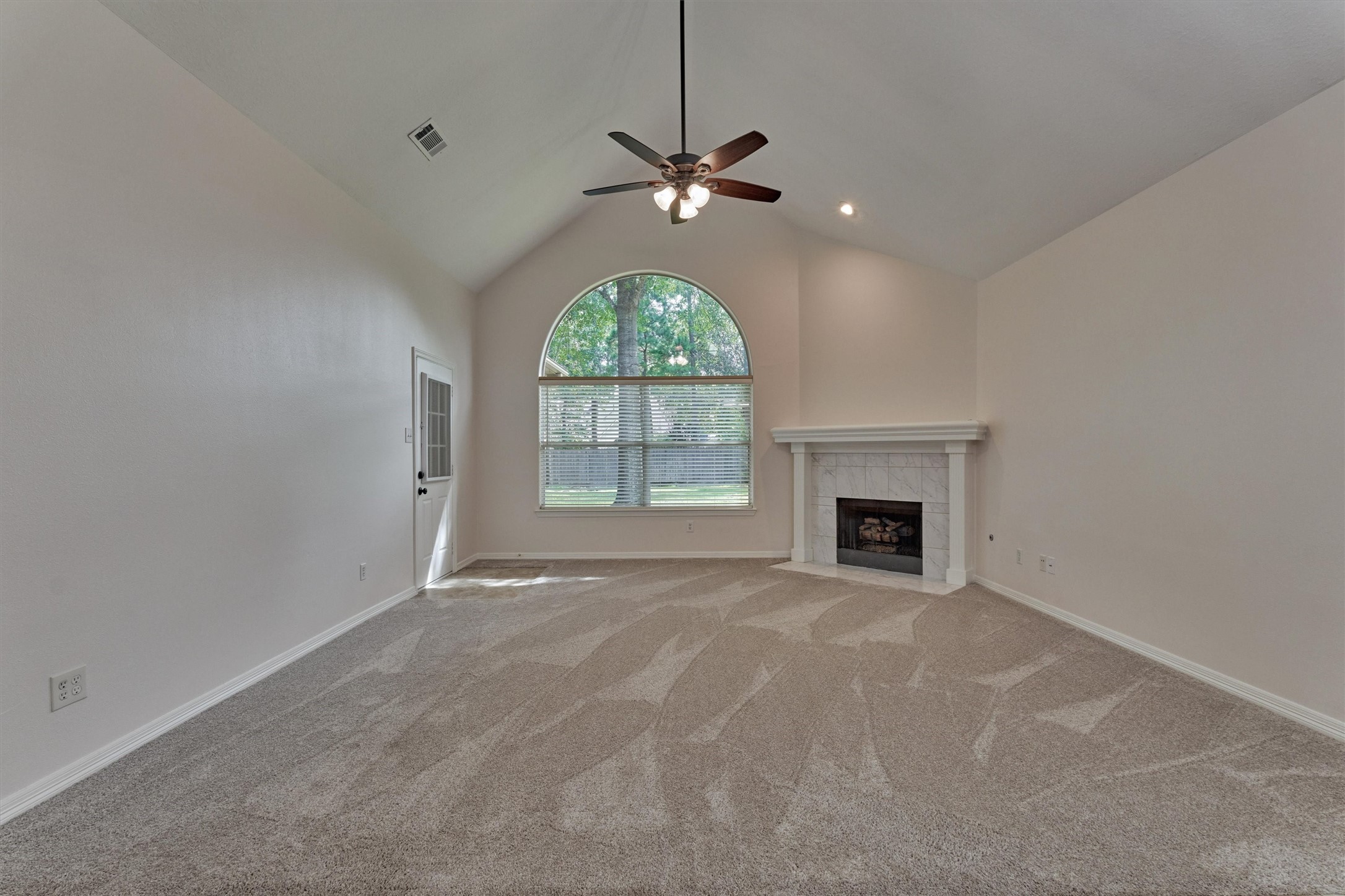 806 Weeping Willow Way Property Photo 24