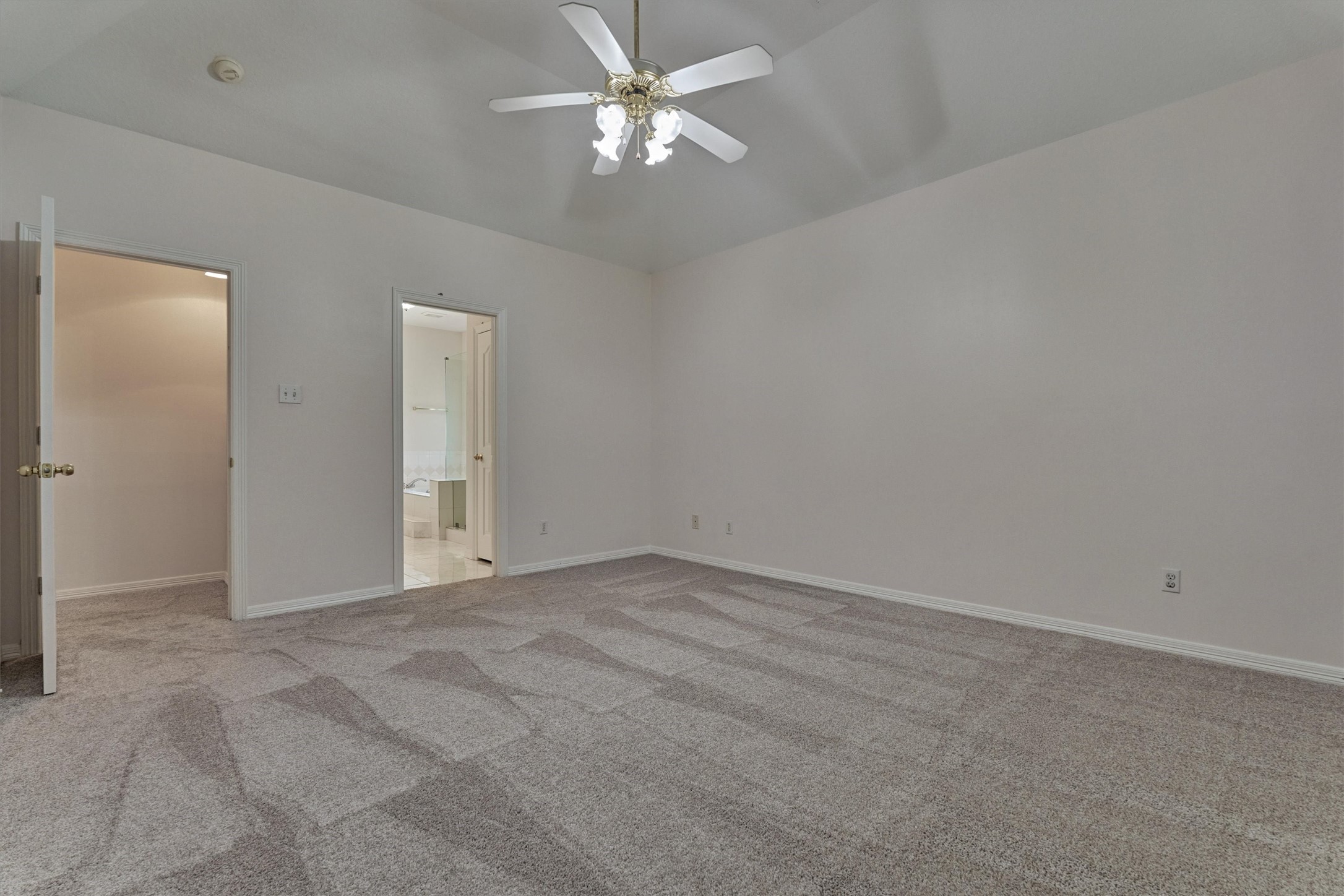 806 Weeping Willow Way Property Photo 30