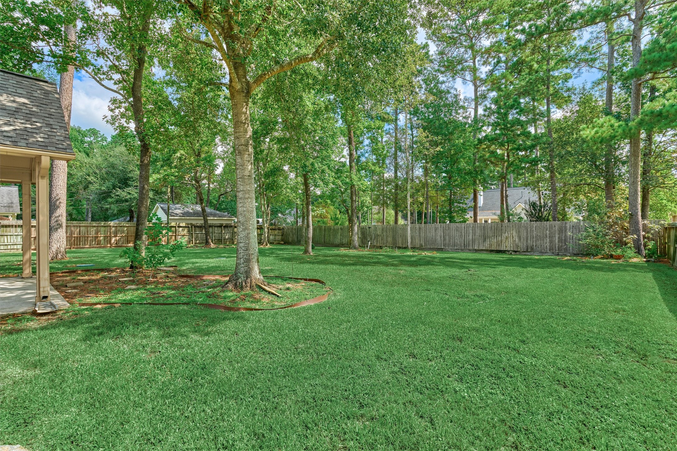 806 Weeping Willow Way Property Photo 41