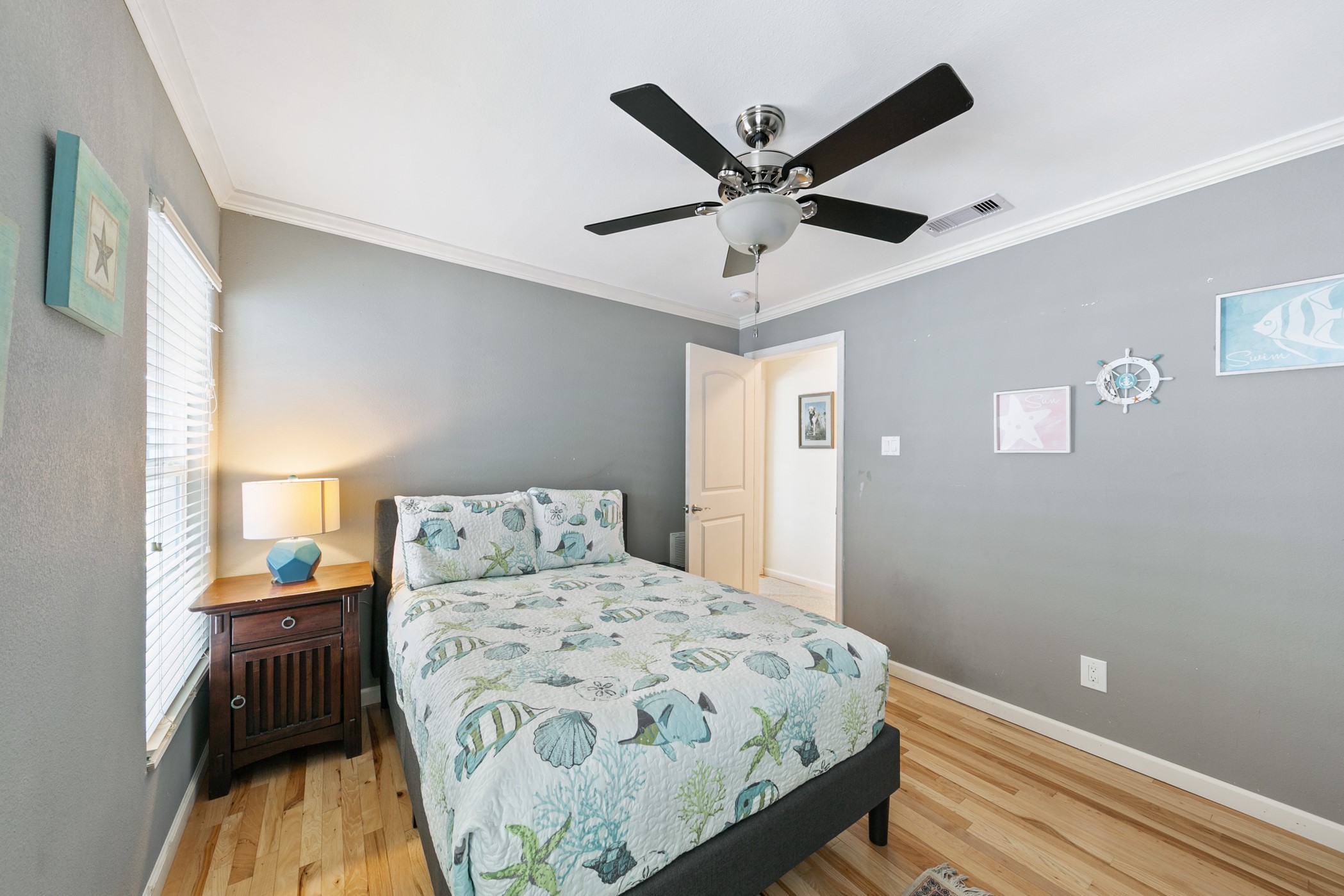 4708 Woodrow Avenue Property Photo 10