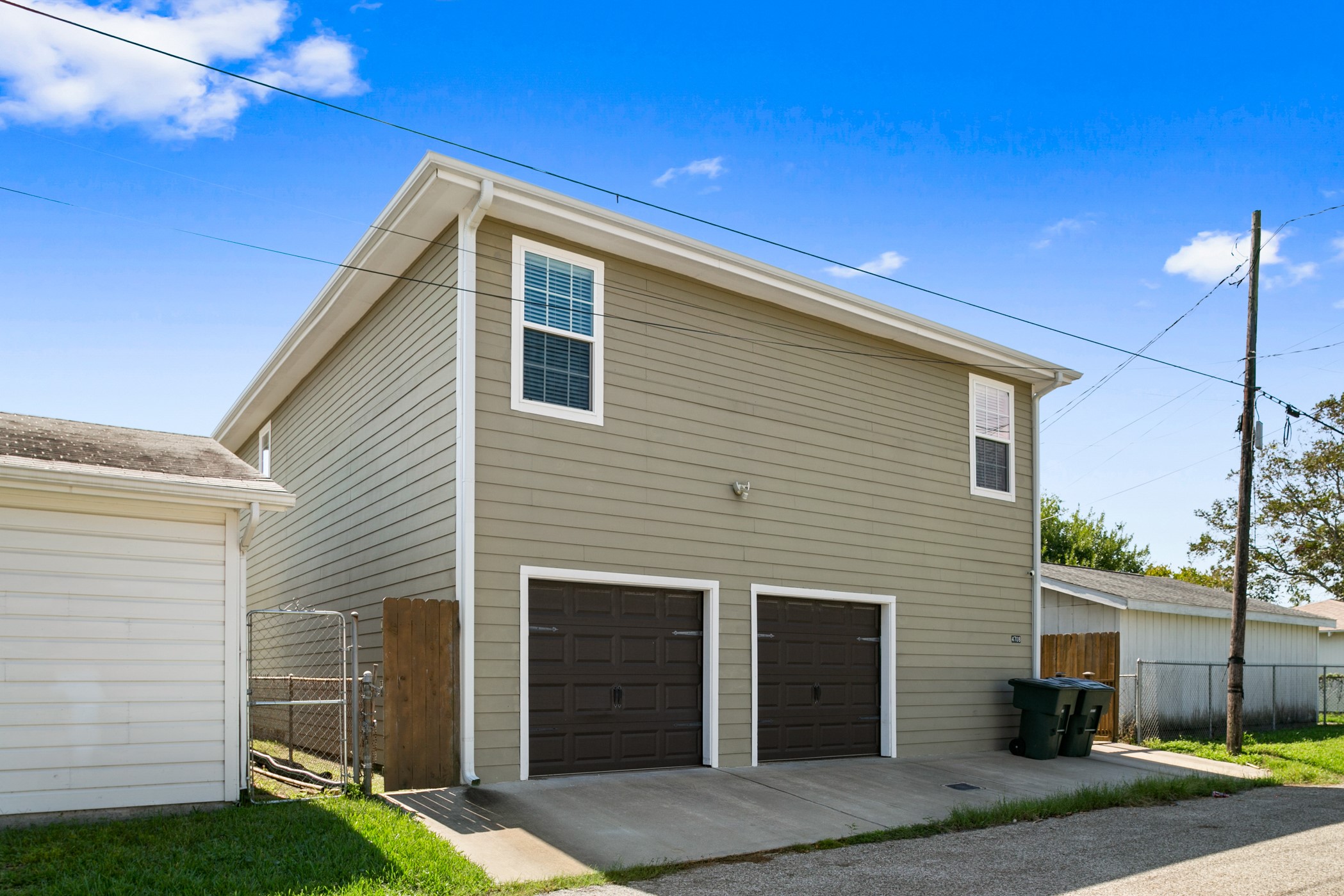 4708 Woodrow Avenue Property Photo 44
