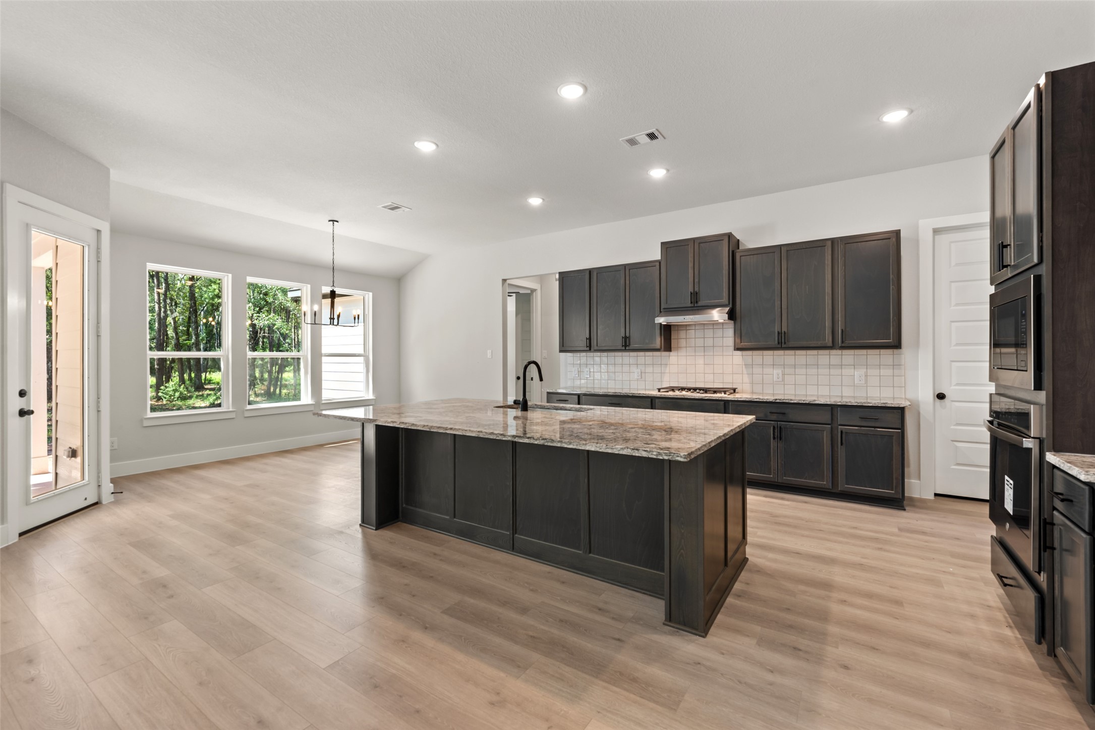 17723 Flagstone Way Property Photo 10
