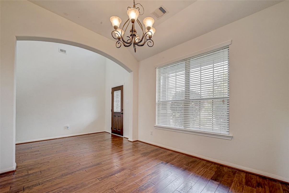 11 Sagamore Ridge Place Property Photo 6