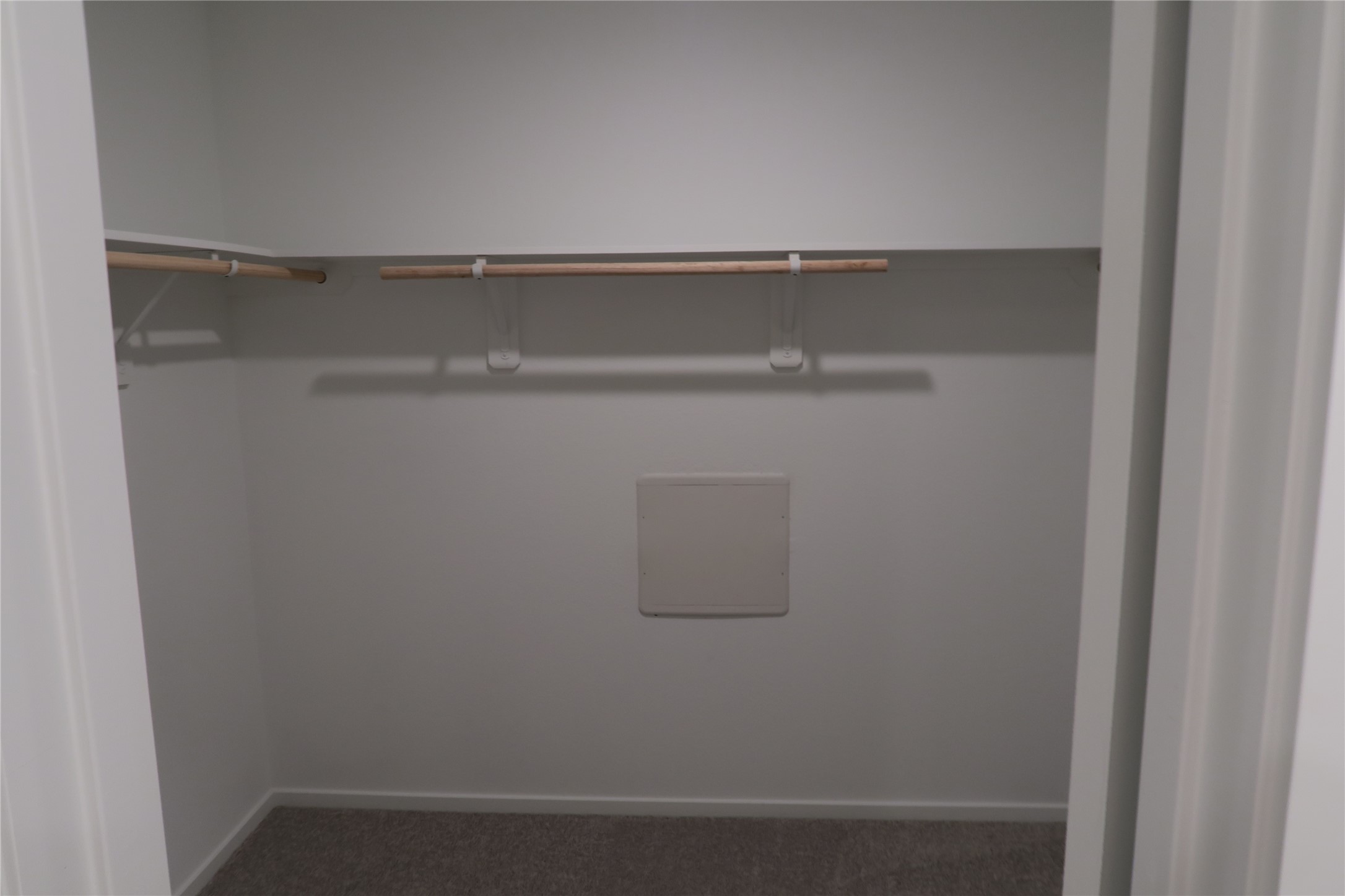 921 Woodhaven Lakes Drive Property Photo 10