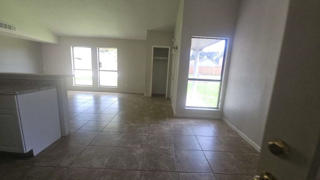 14131 Callahan Drive Property Photo 5