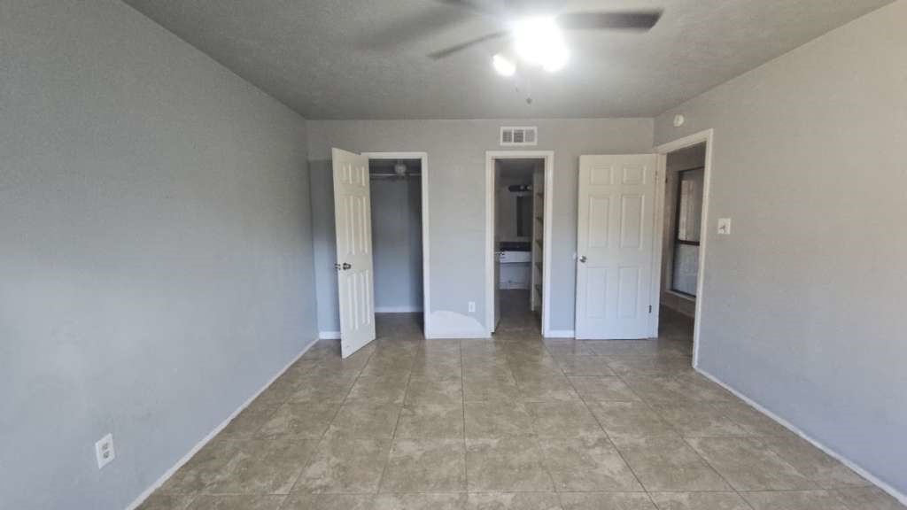 14131 Callahan Drive Property Photo 10