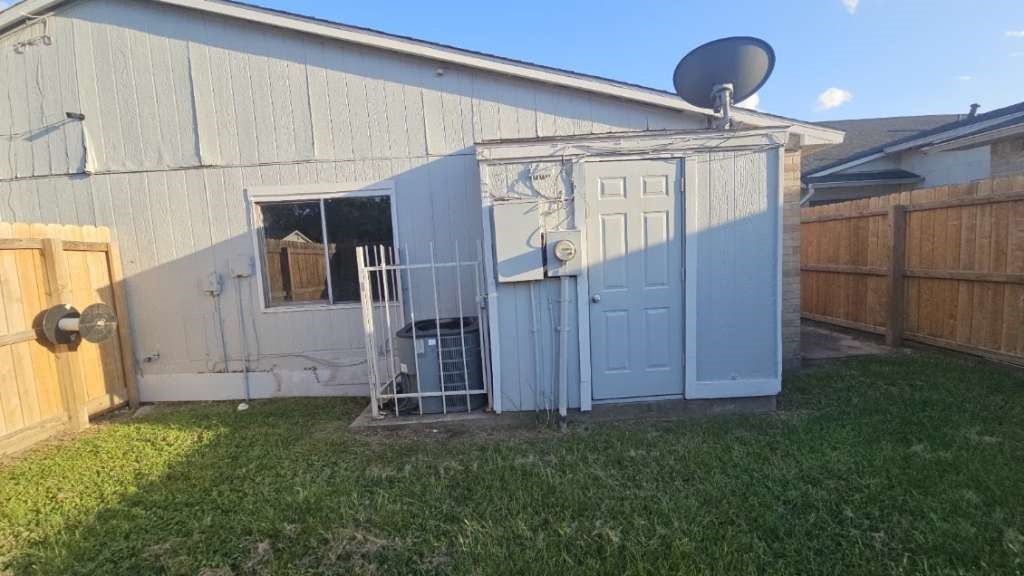 14131 Callahan Drive Property Photo 15