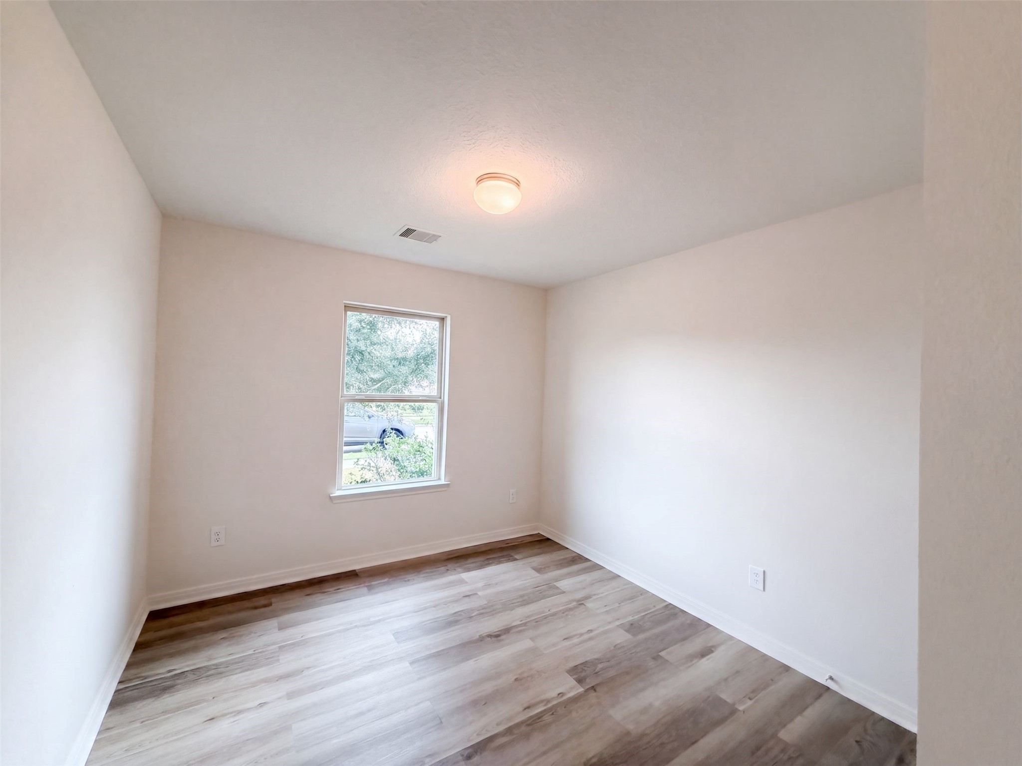4814 Westfield Pines Drive Property Photo 9