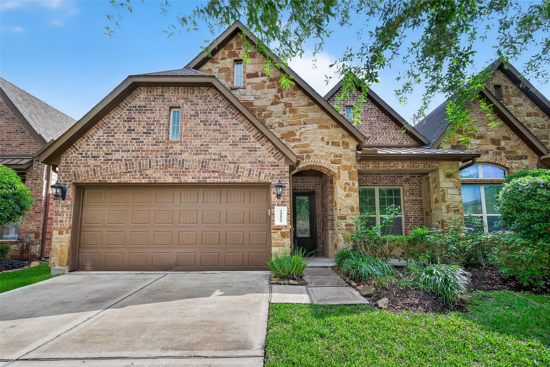 24122 Valencia Ridge Lane Property Photo 1