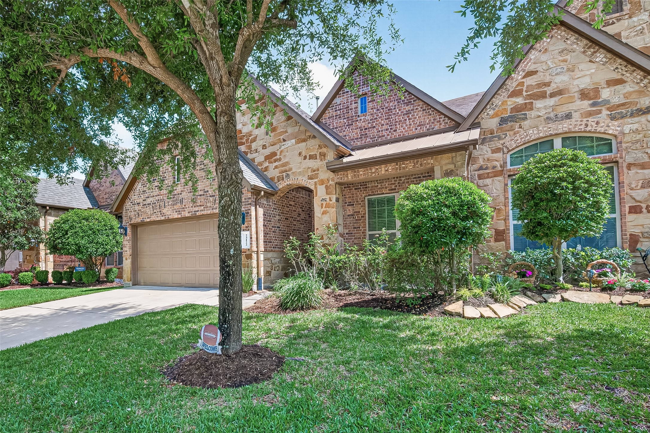 24122 Valencia Ridge Lane Property Photo 2