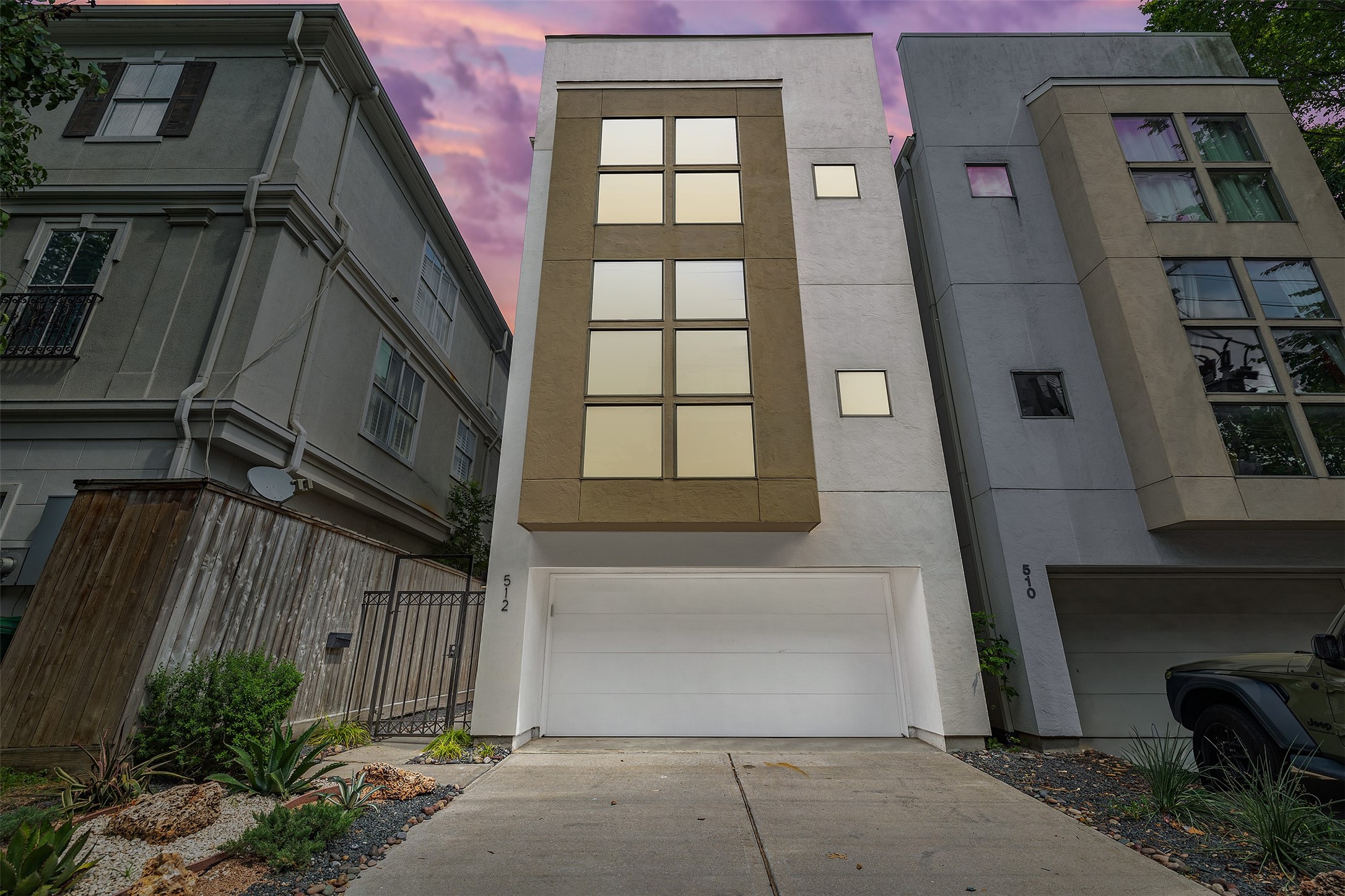 512 Jackson Hill Street Property Photo 1