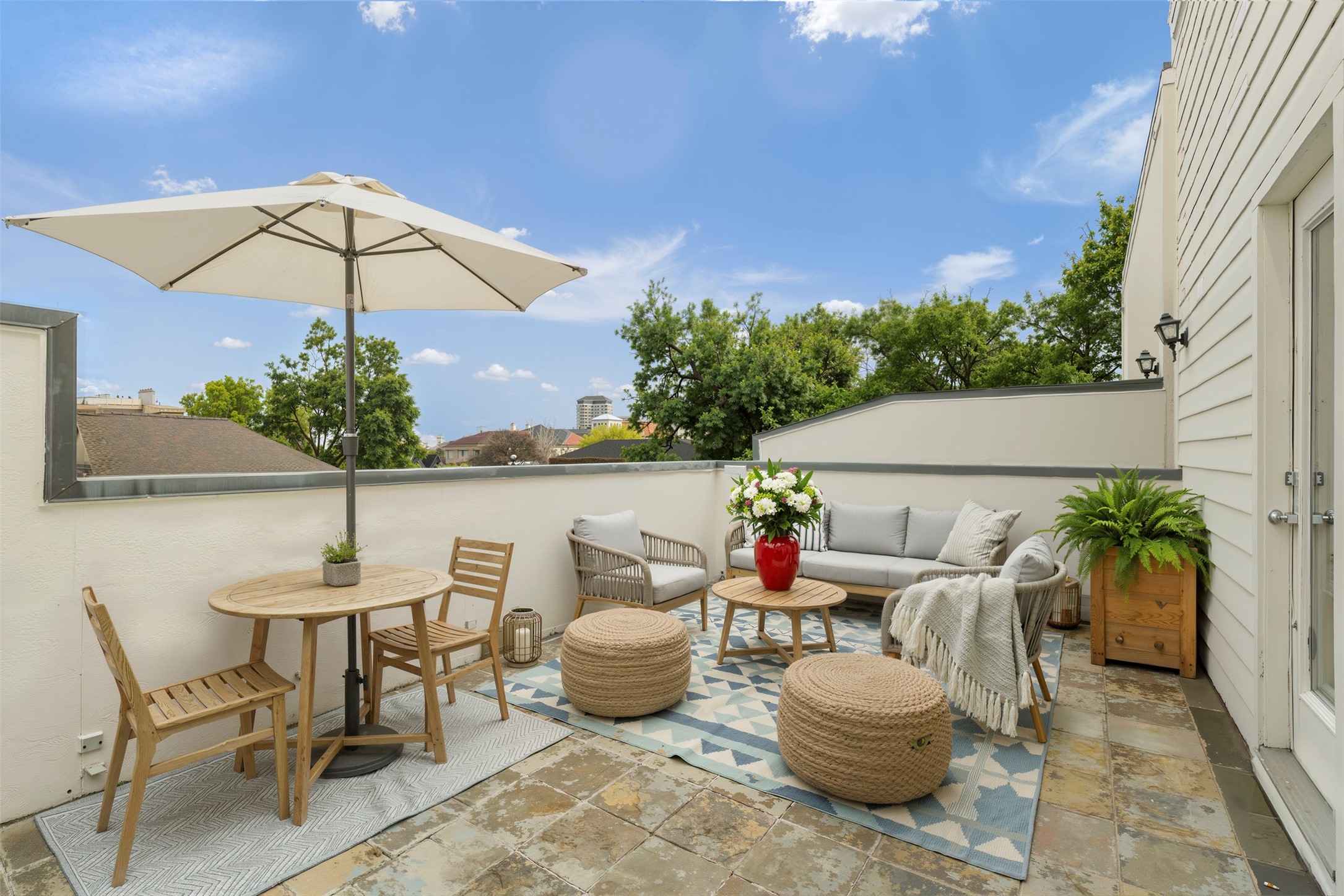 512 Jackson Hill Street Property Photo 5