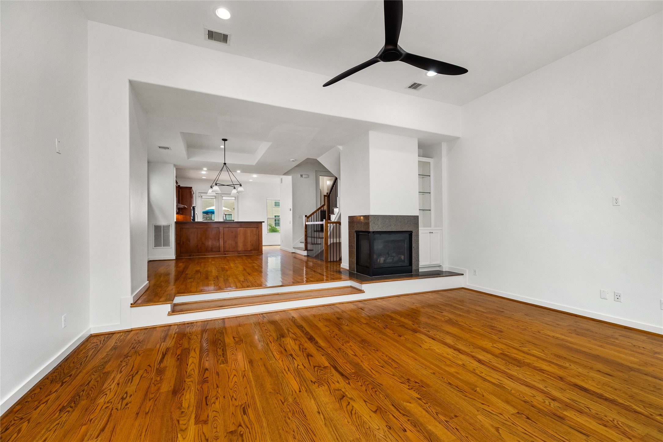 512 Jackson Hill Street Property Photo 17