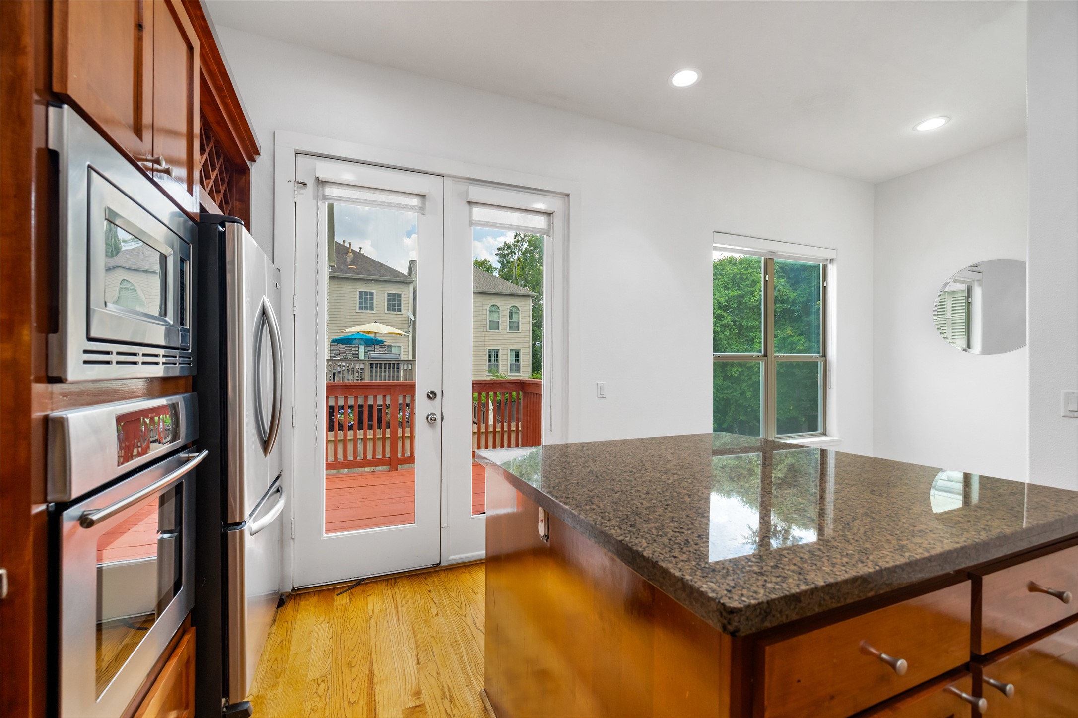 512 Jackson Hill Street Property Photo 25