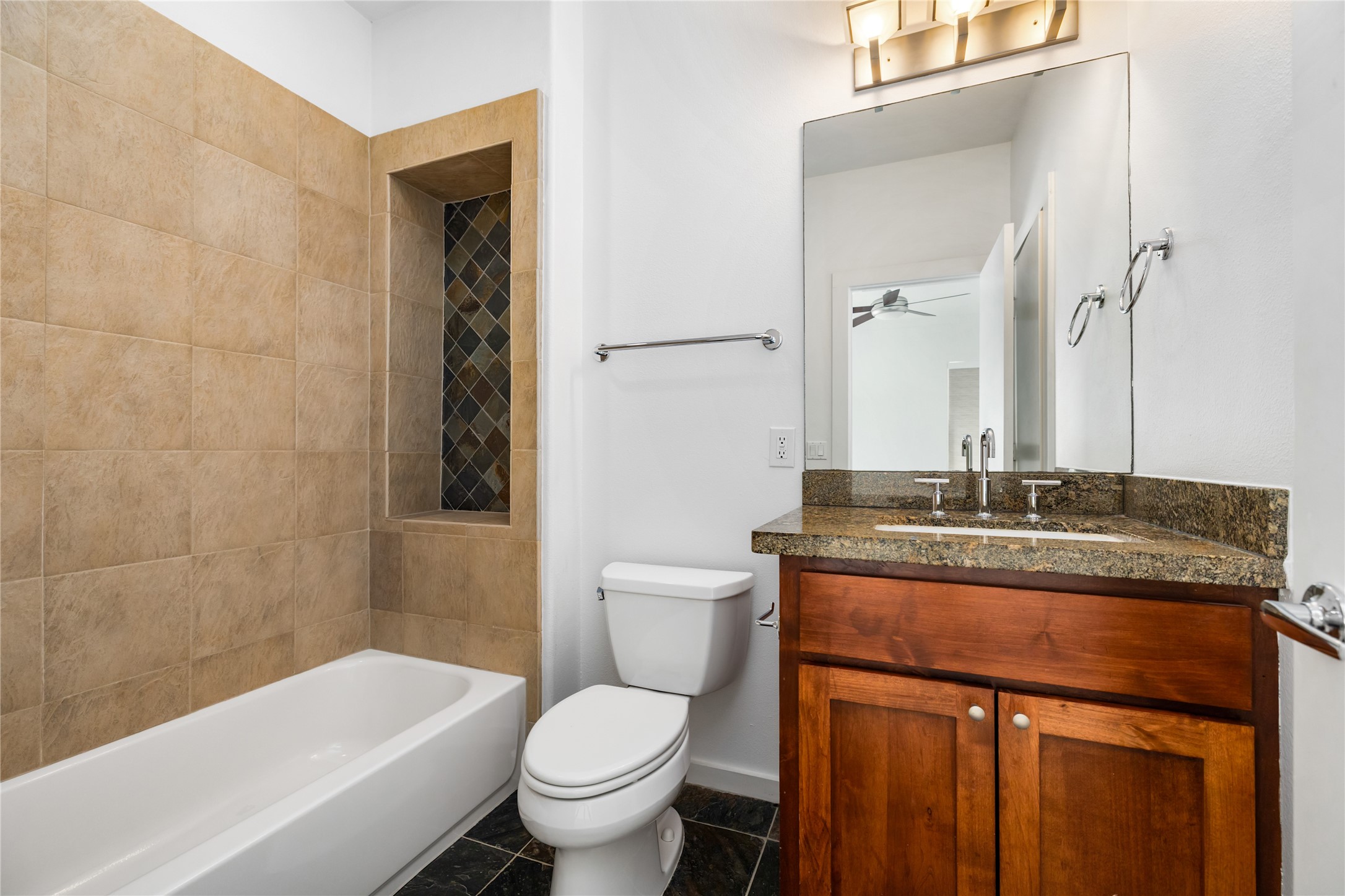 512 Jackson Hill Street Property Photo 35