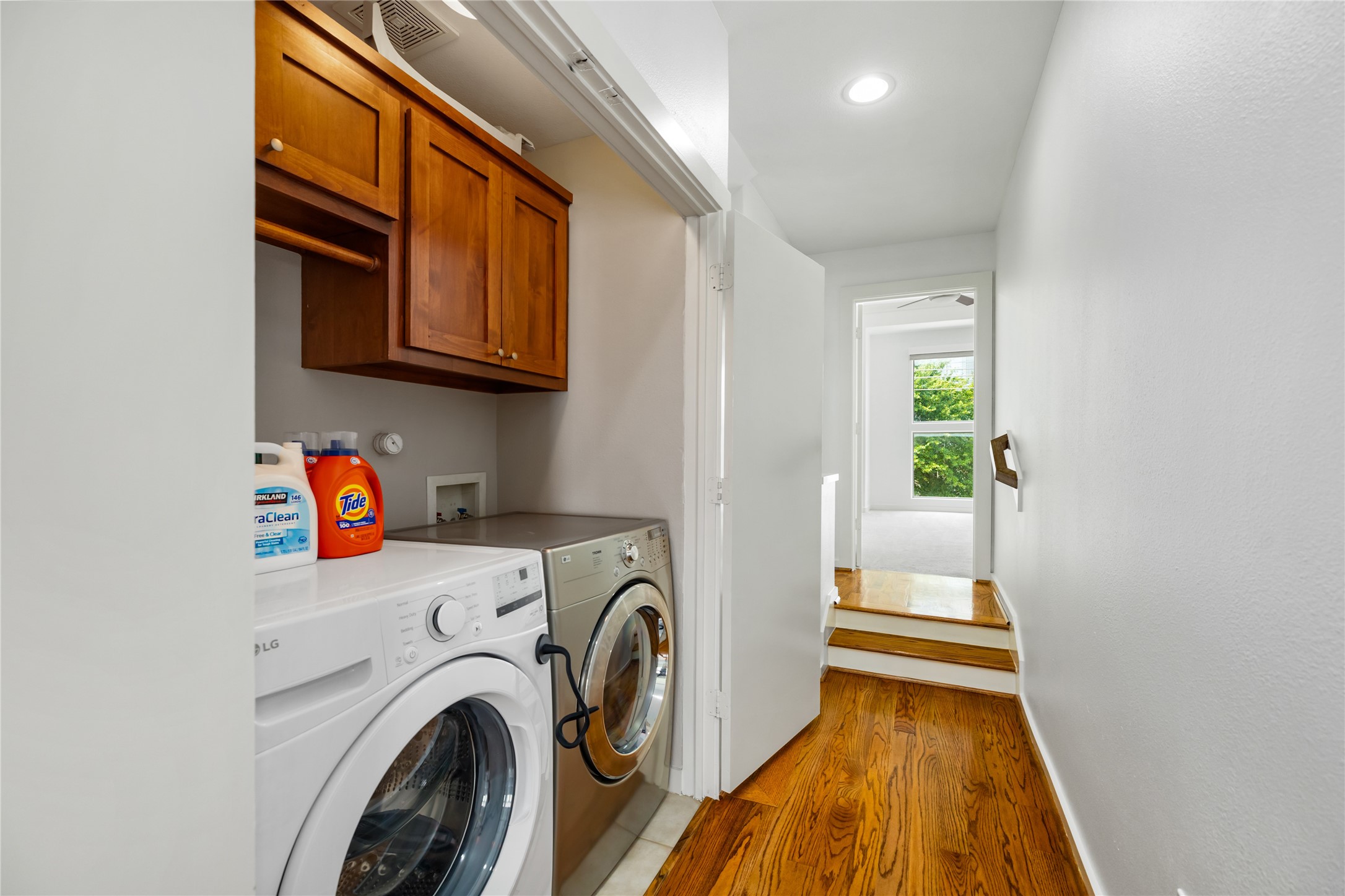 512 Jackson Hill Street Property Photo 36