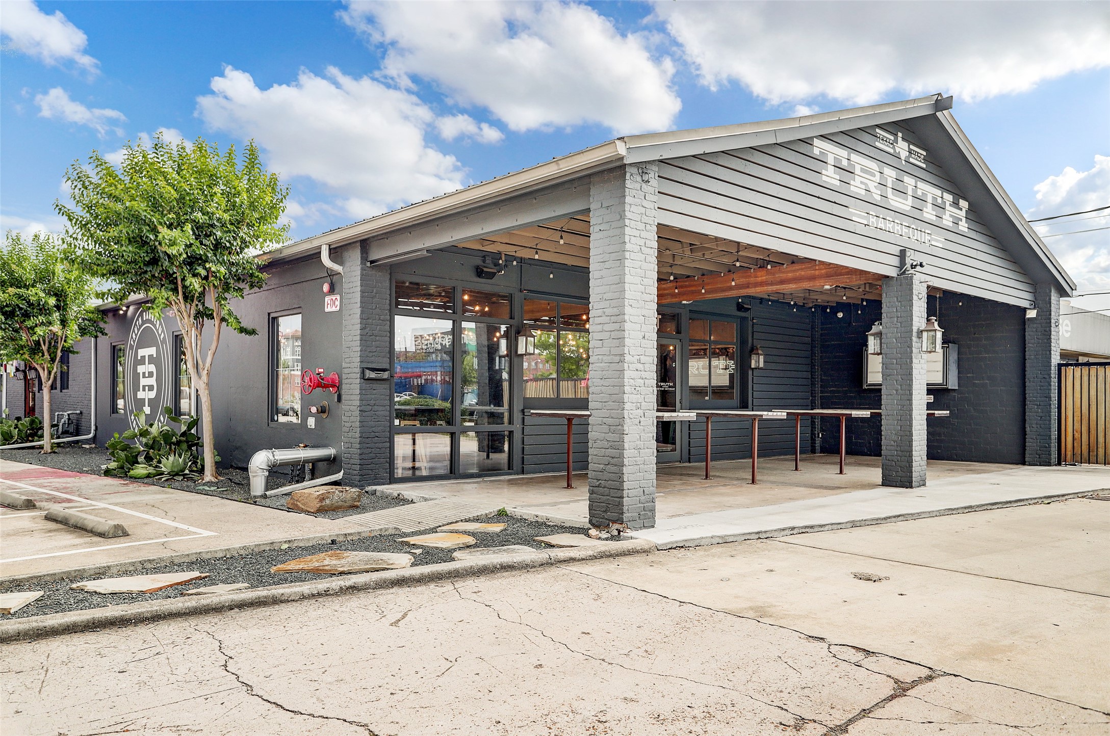 512 Jackson Hill Street Property Photo 47