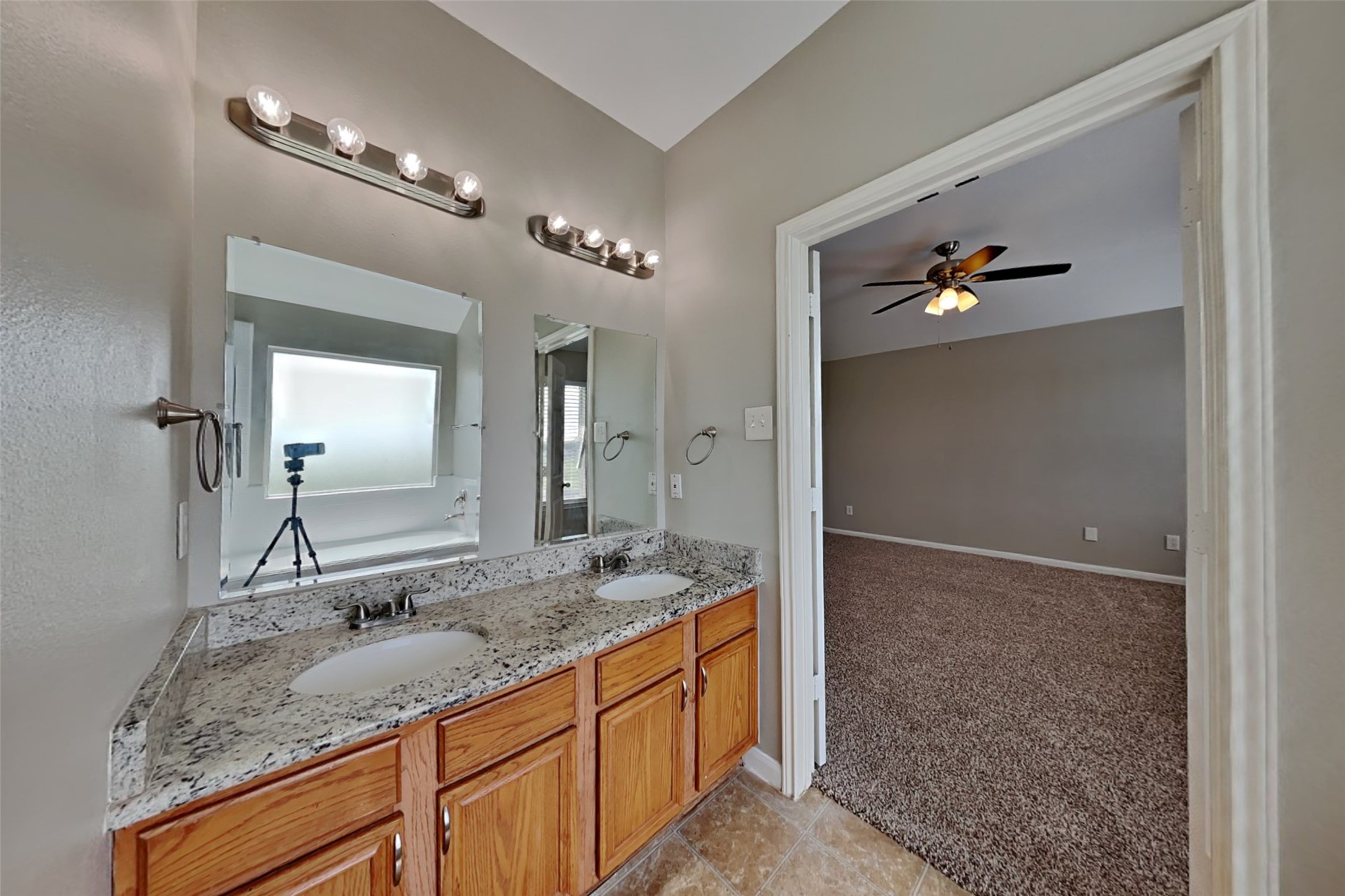 2018 Vanderwilt Lane Property Photo 8