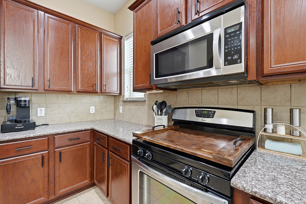 601 Chesterfield Lane Property Photo 10
