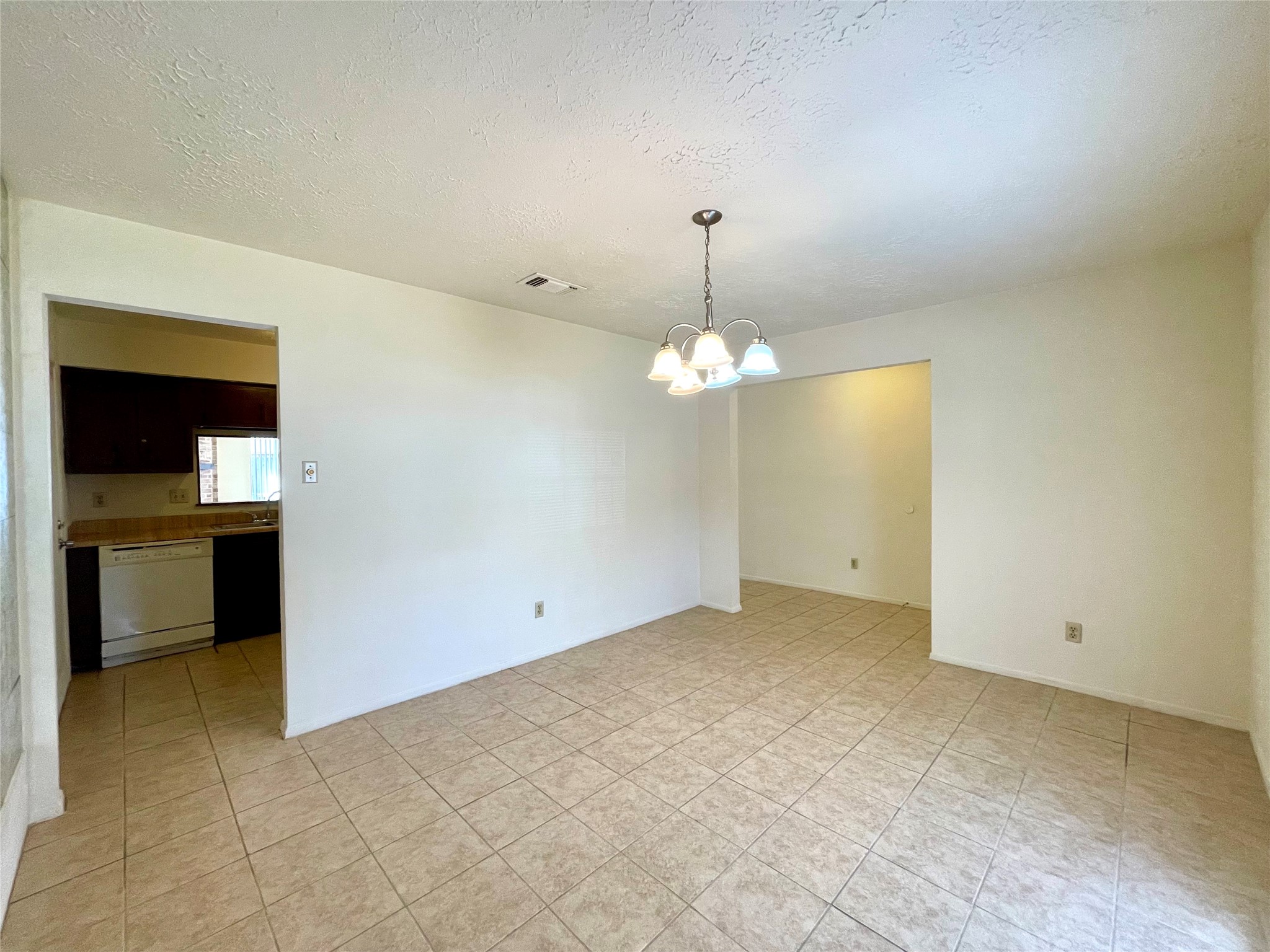 4502 Mossygate Drive Property Photo 6