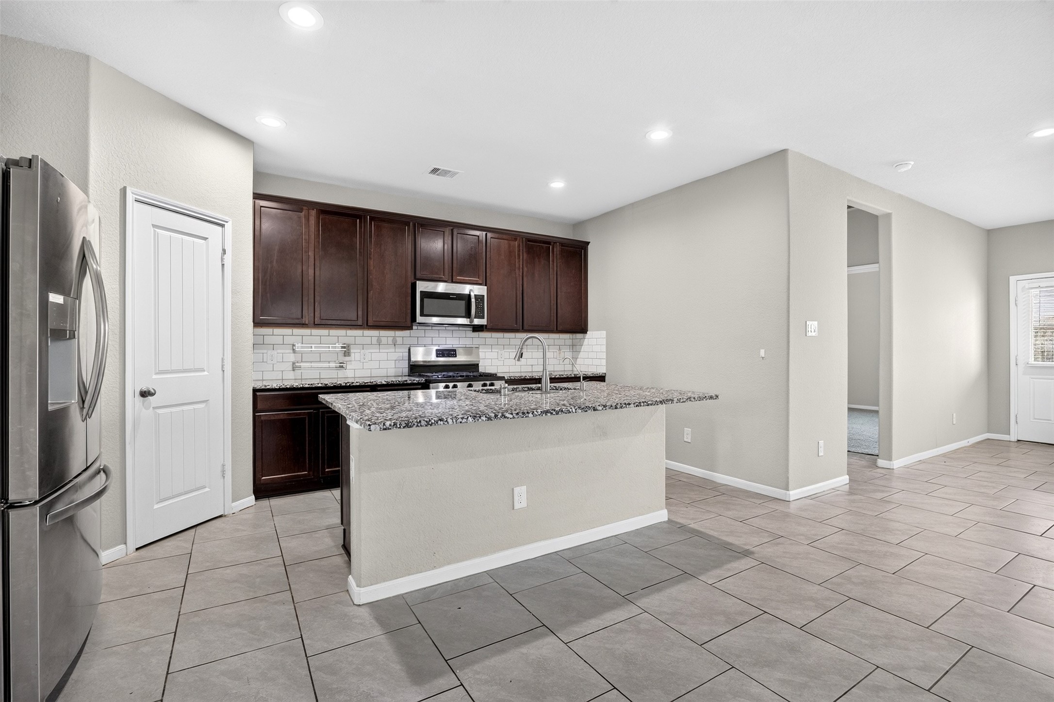 18342 Arcola Bay Lane Property Photo 10