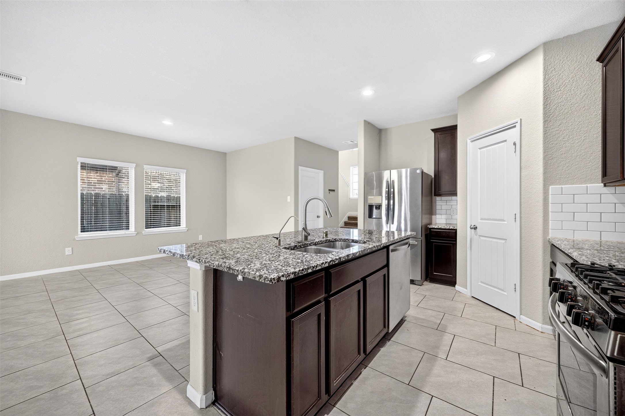 18342 Arcola Bay Lane Property Photo 12