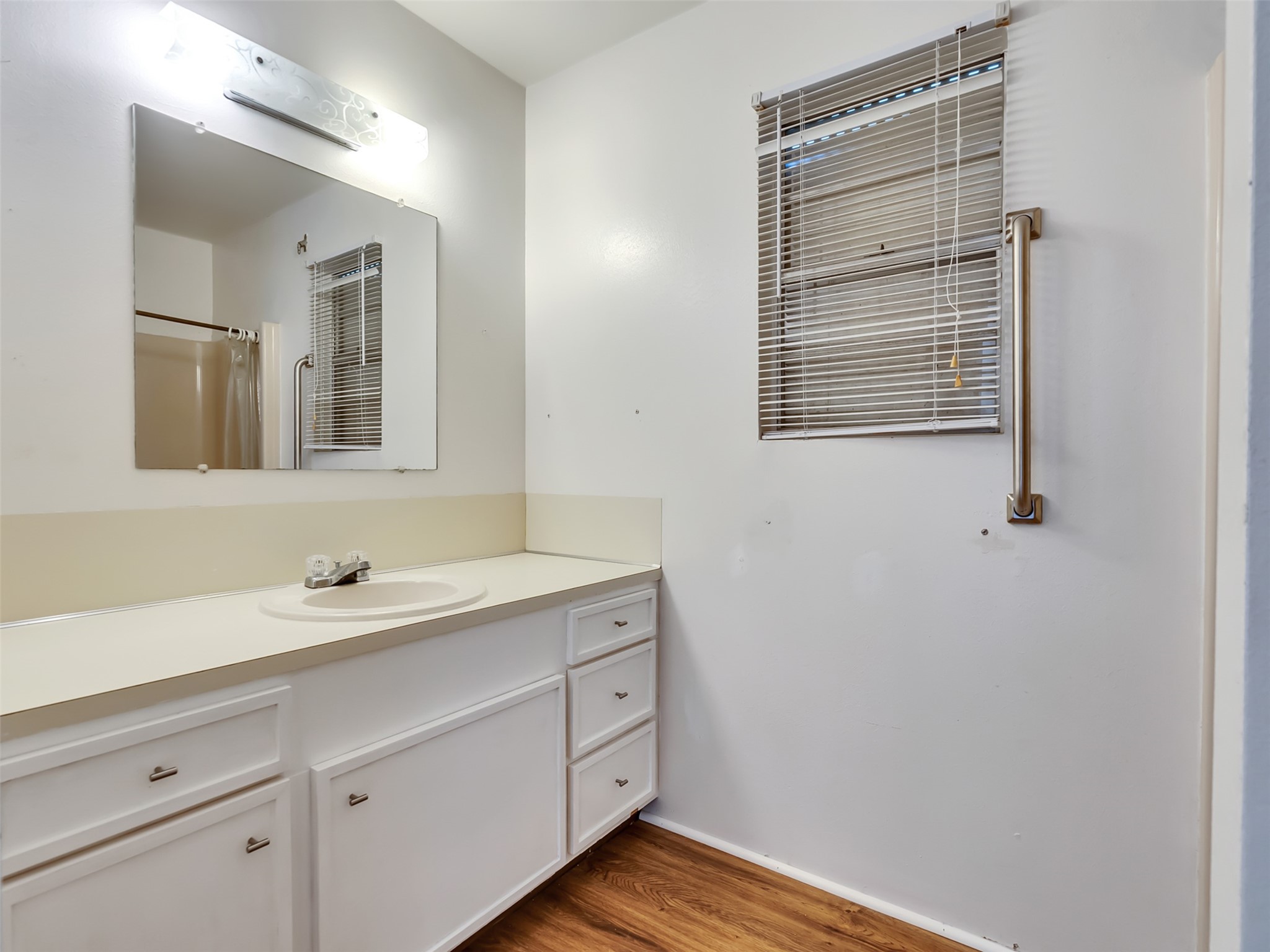 3813 Tradewinds Drive Property Photo 28