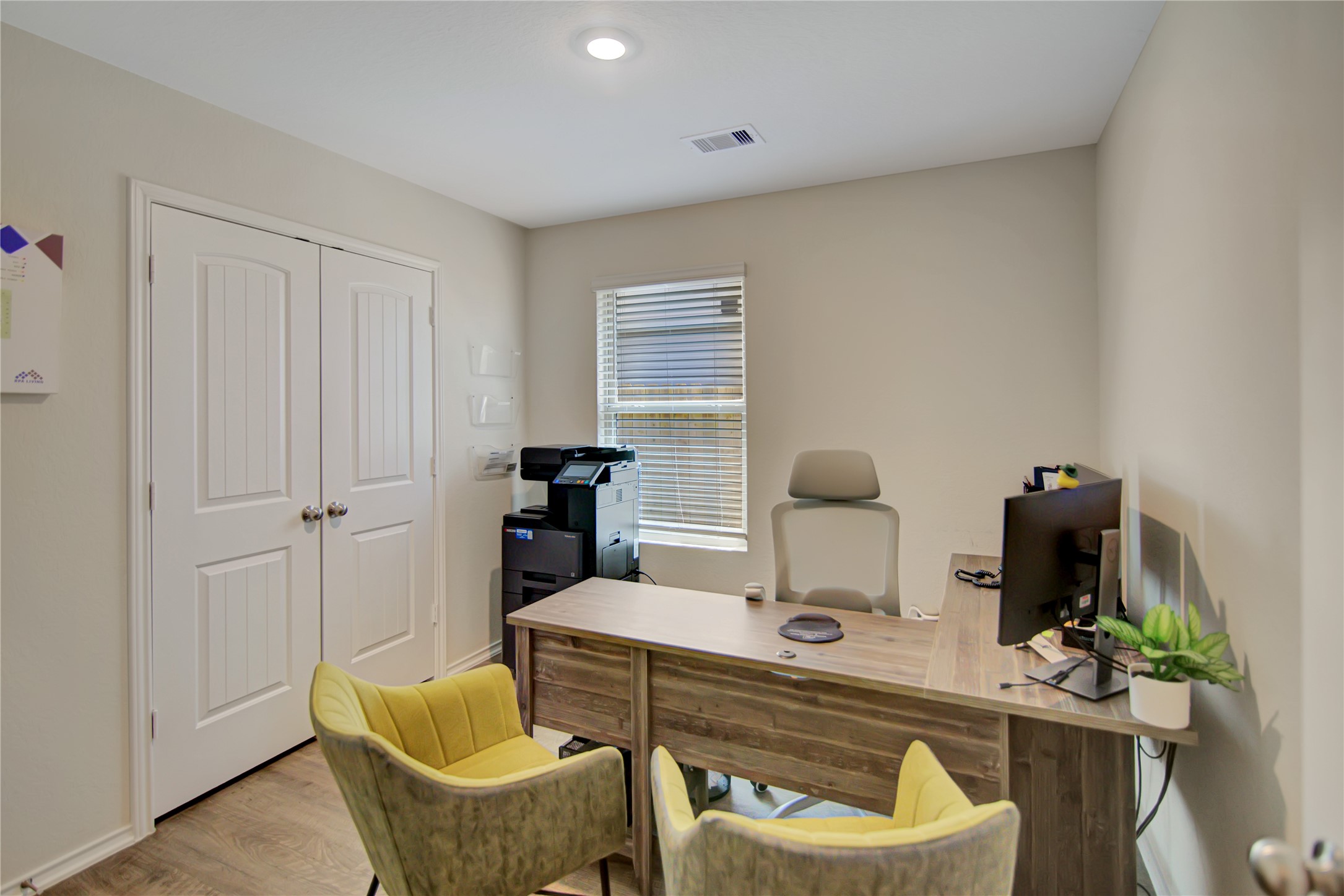 14032 Amelia Drive Property Photo 10