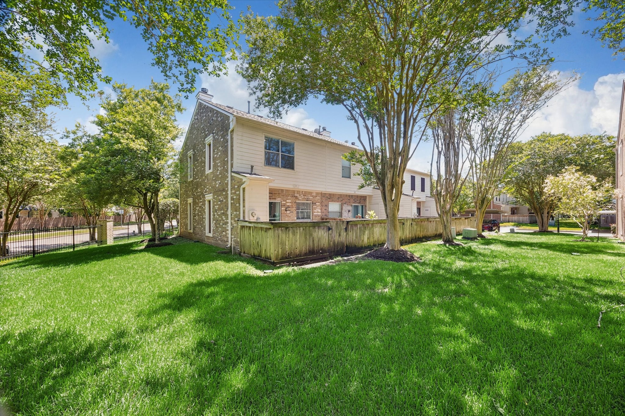 2930 Grants Lake Boulevard 2104 Property Photo 18