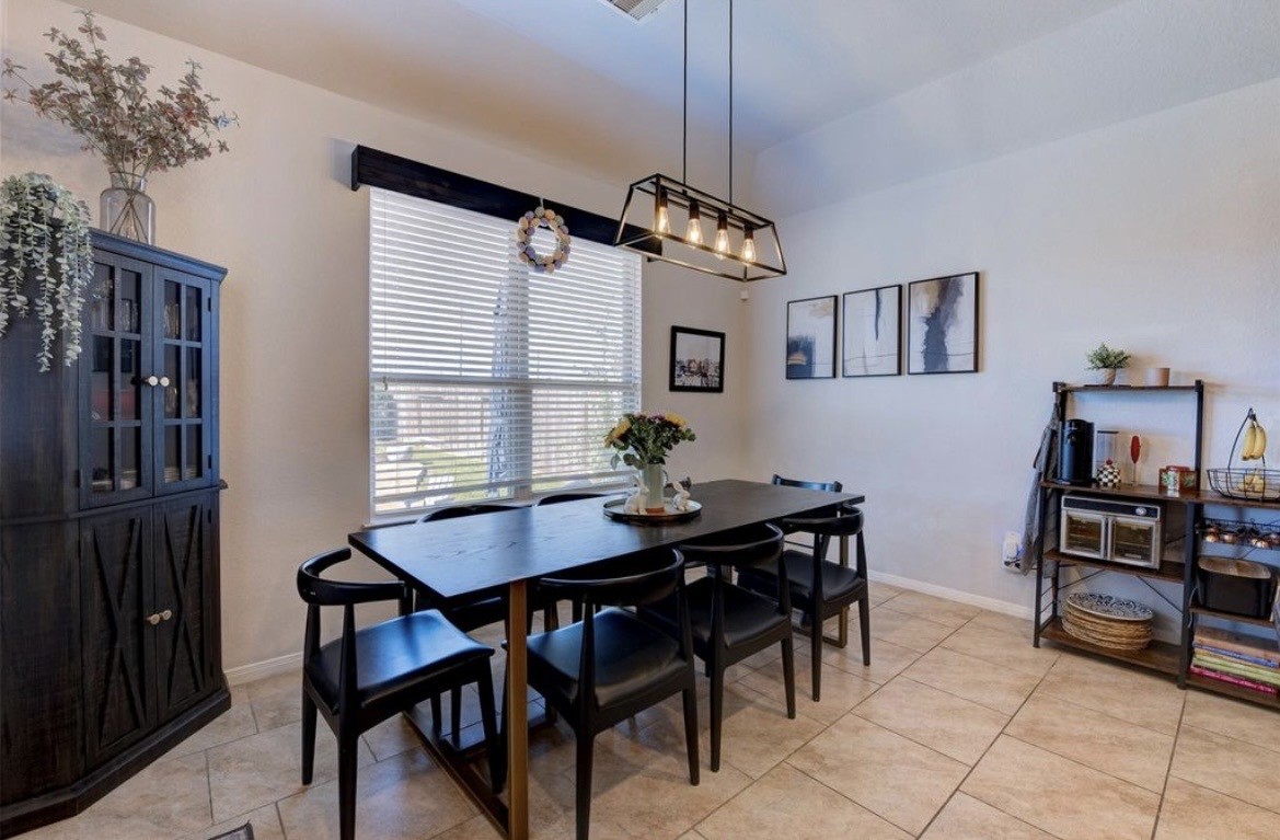 22939 Banff Brook Way Property Photo 8