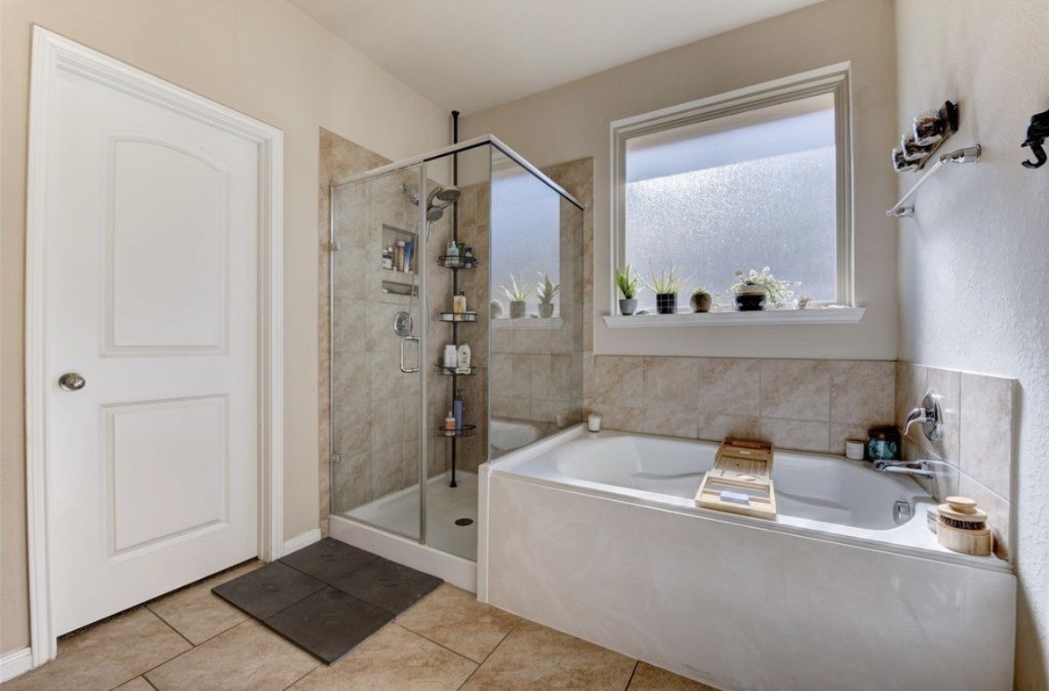 22939 Banff Brook Way Property Photo 12