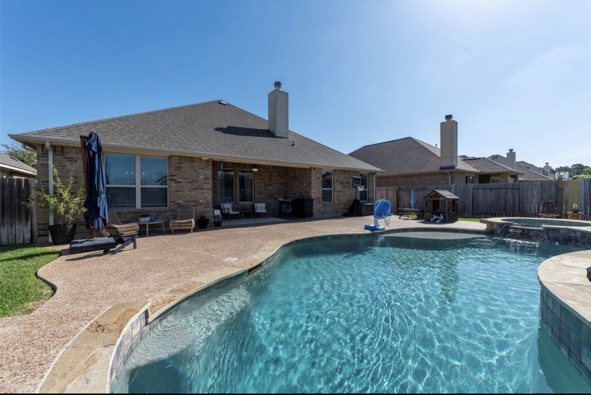 22939 Banff Brook Way Property Photo 19