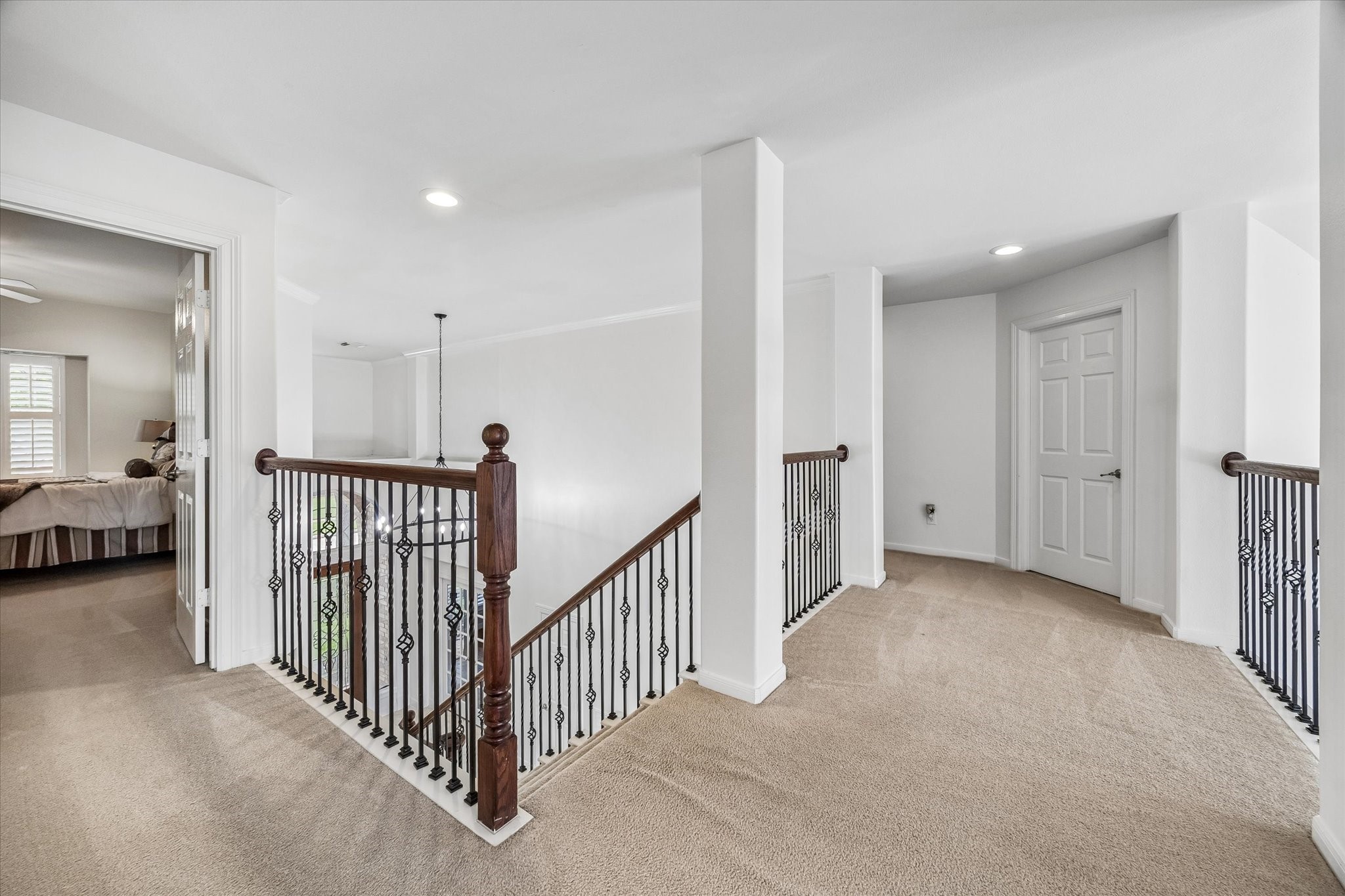 8111 Highland Green Drive Property Photo 22