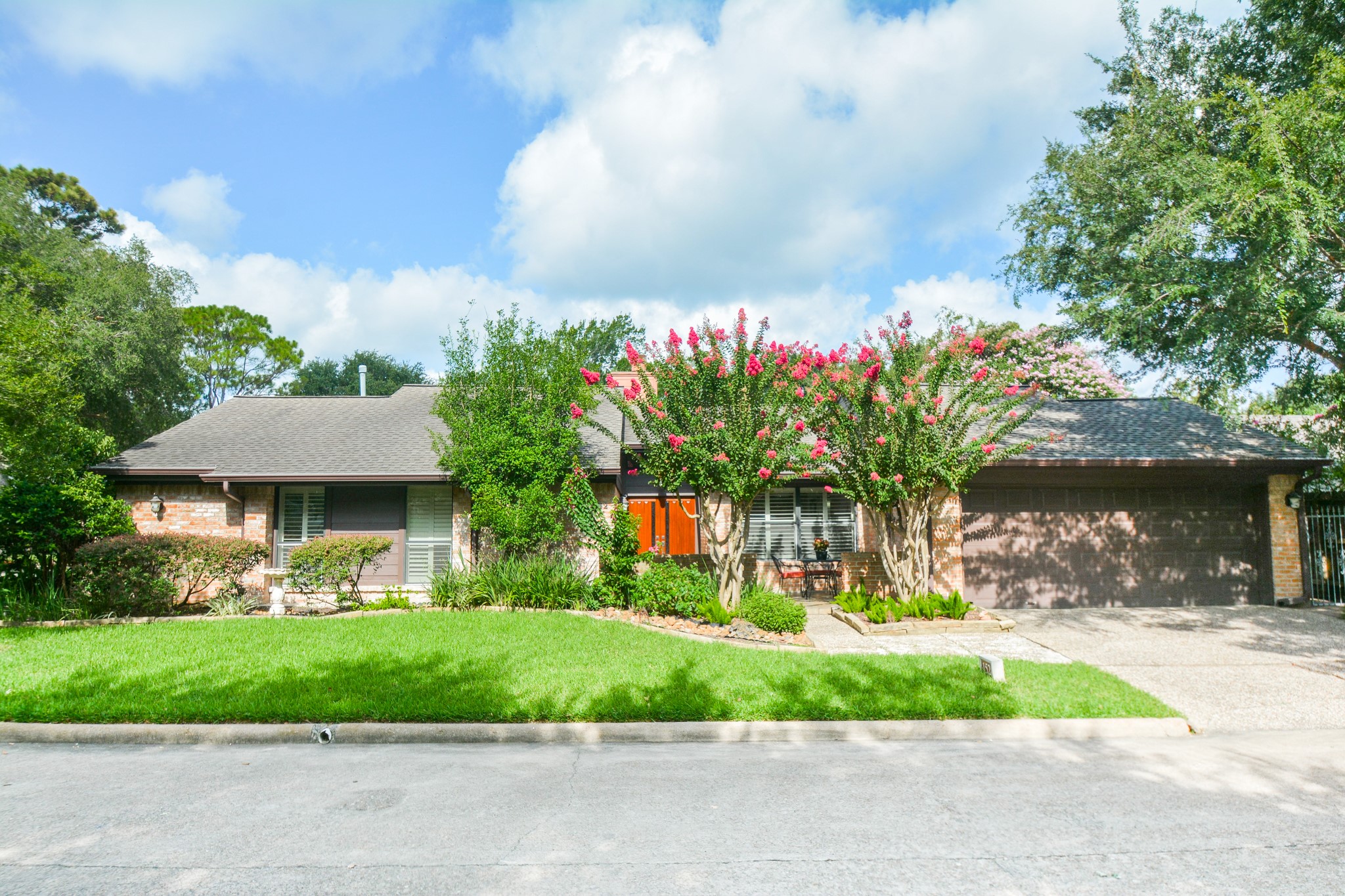 12800 Briar Forest Drive 152 Property Photo 1