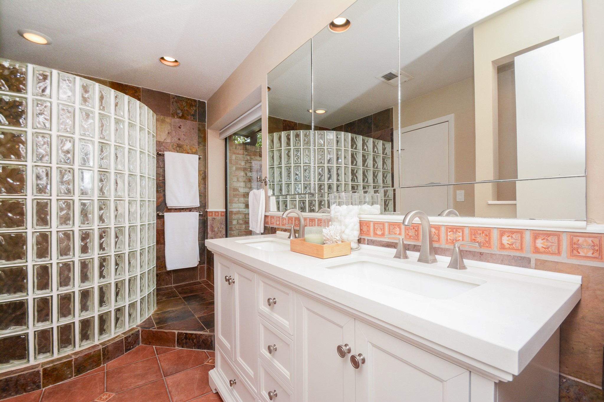 12800 Briar Forest Drive 152 Property Photo 17