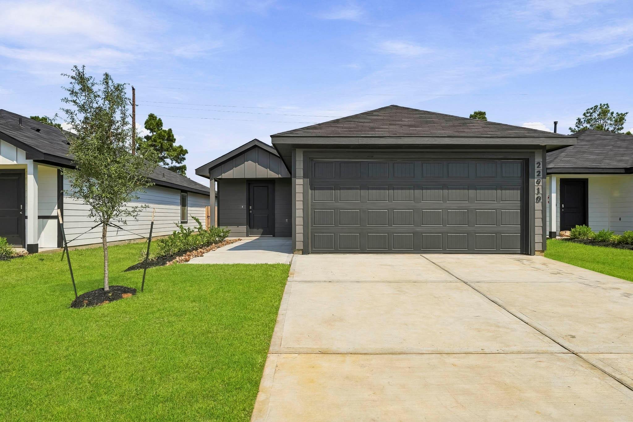 22910 Primrose Wind Lane Property Photo 1
